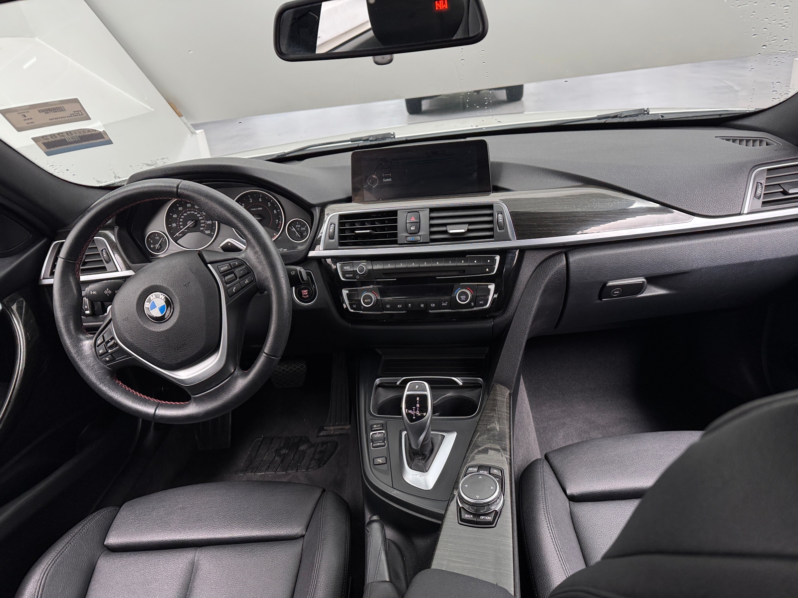 Thumbnail: 2016 BMW 3 Series - 3