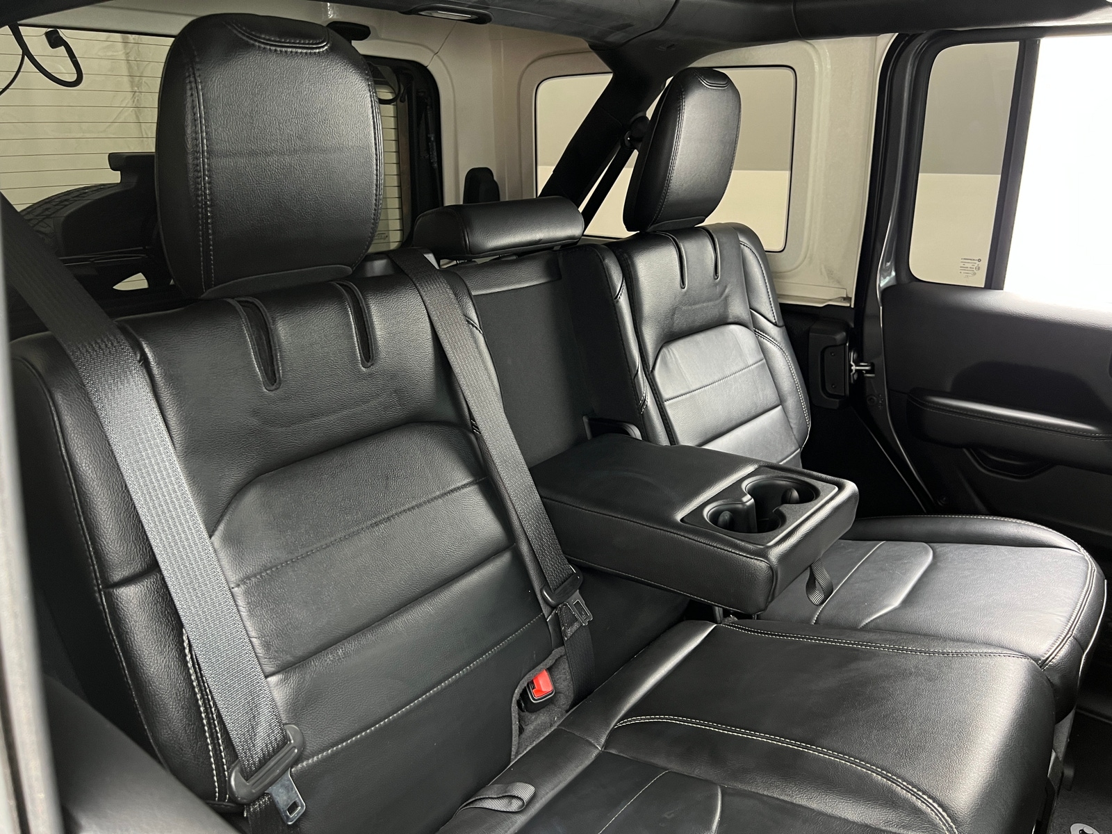 Thumbnail: 2021 Jeep Wrangler - 5