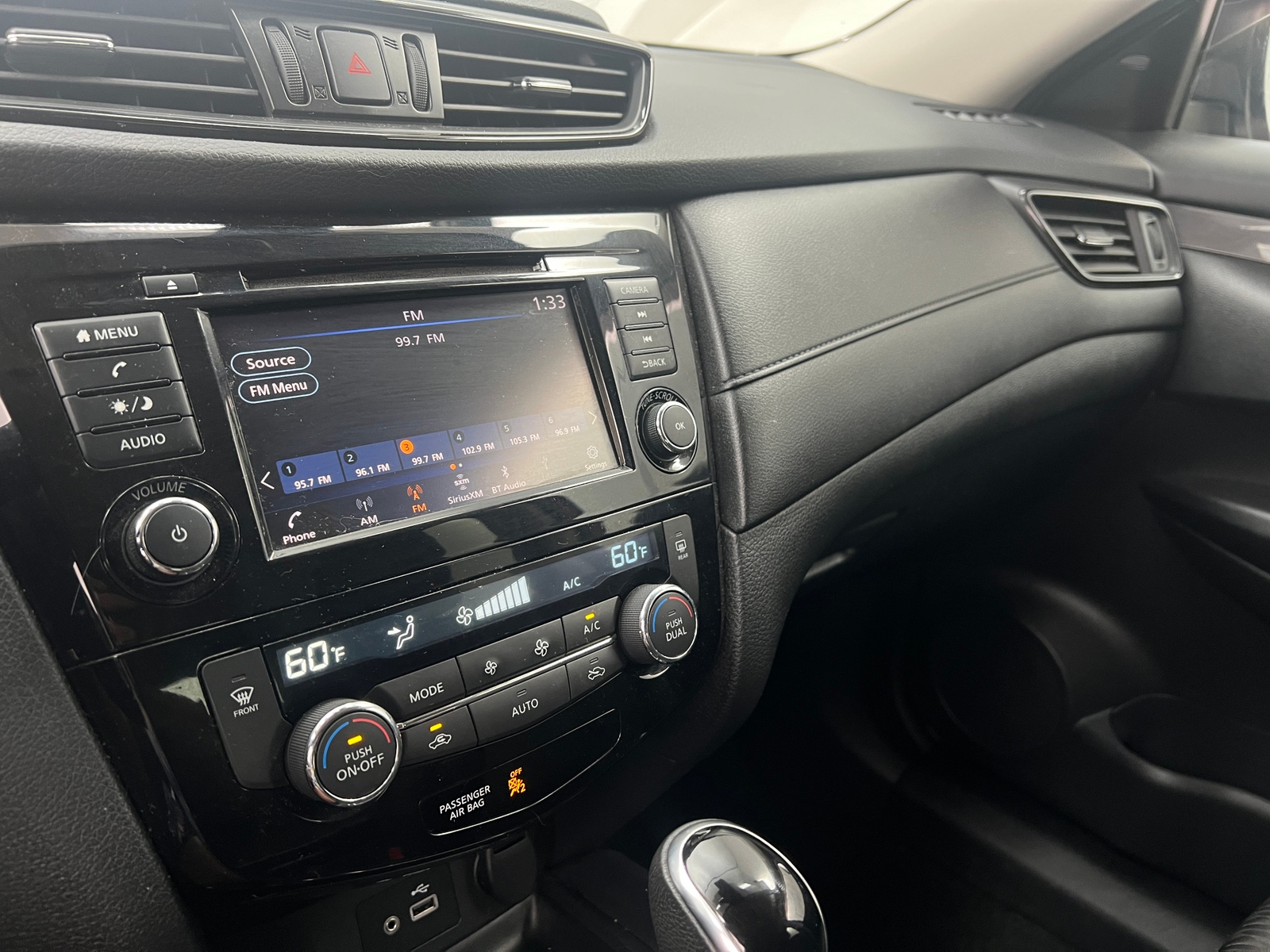 Thumbnail: 2019 Nissan Rogue - 4