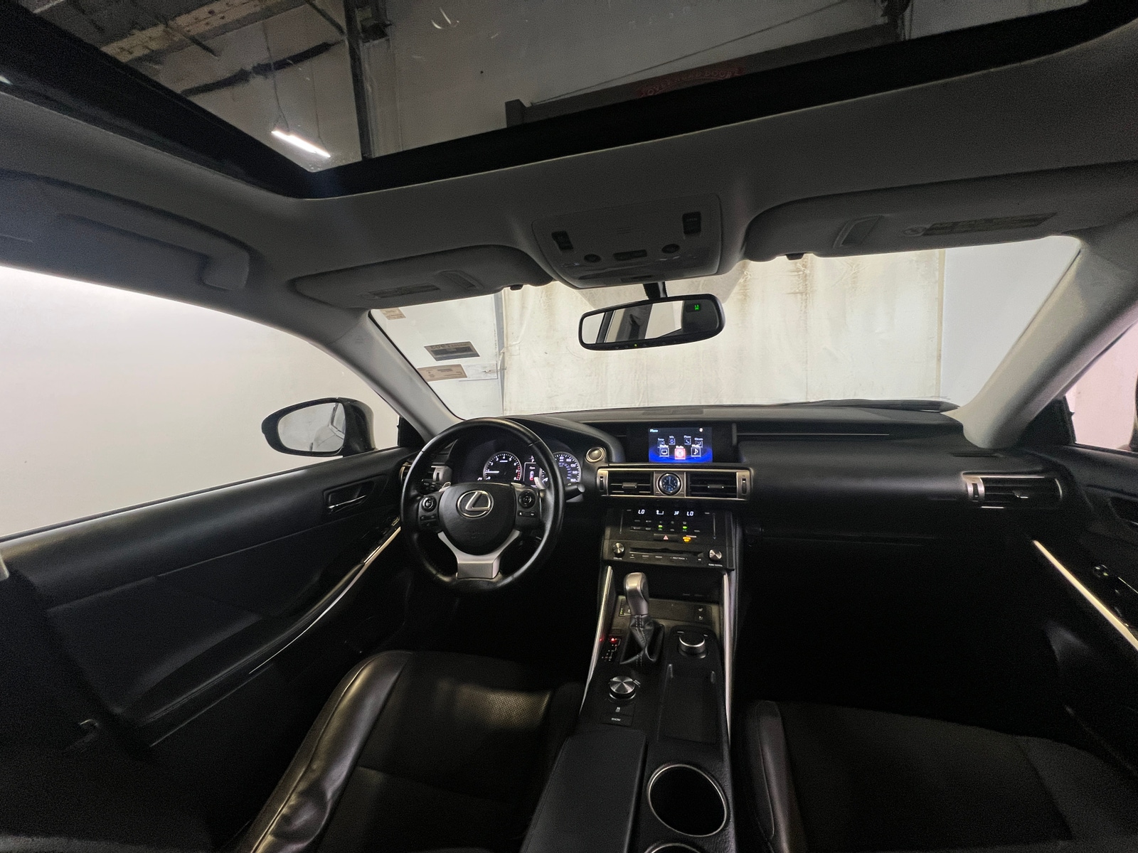 Thumbnail: 2015 Lexus IS - 2