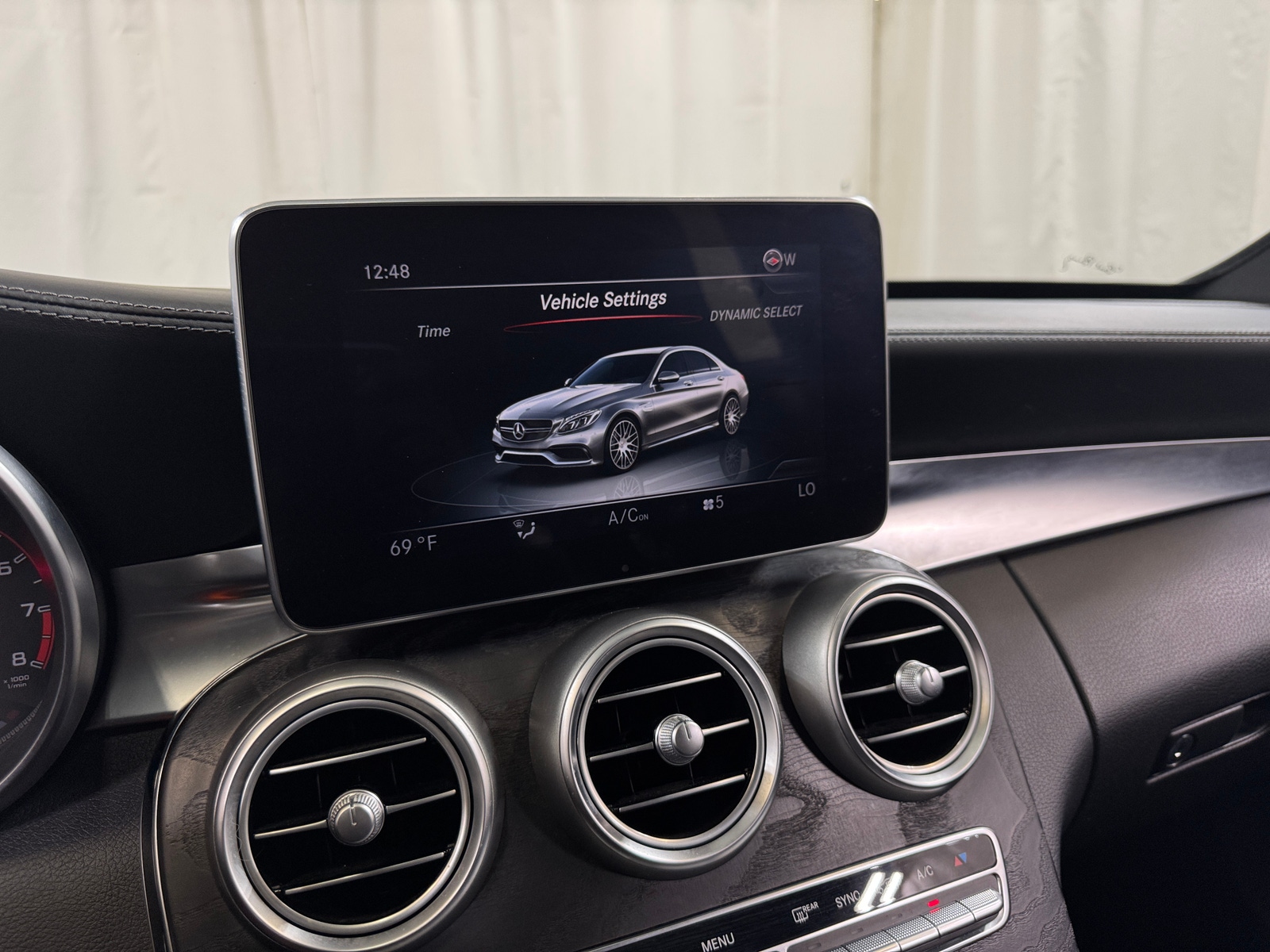 Thumbnail: 2016 Mercedes-Benz C-Class - 3