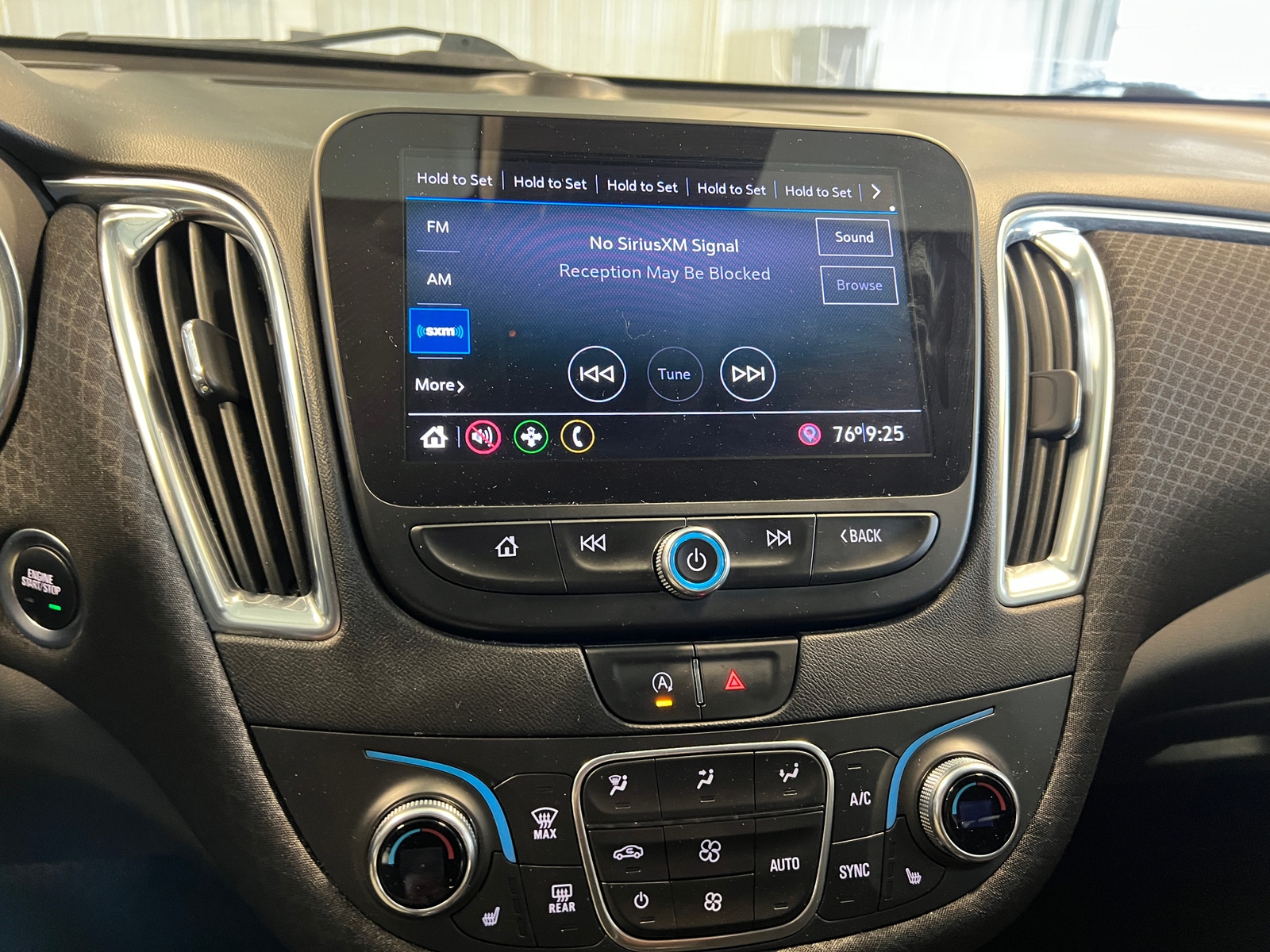 Thumbnail: 2020 Chevrolet Malibu - 4
