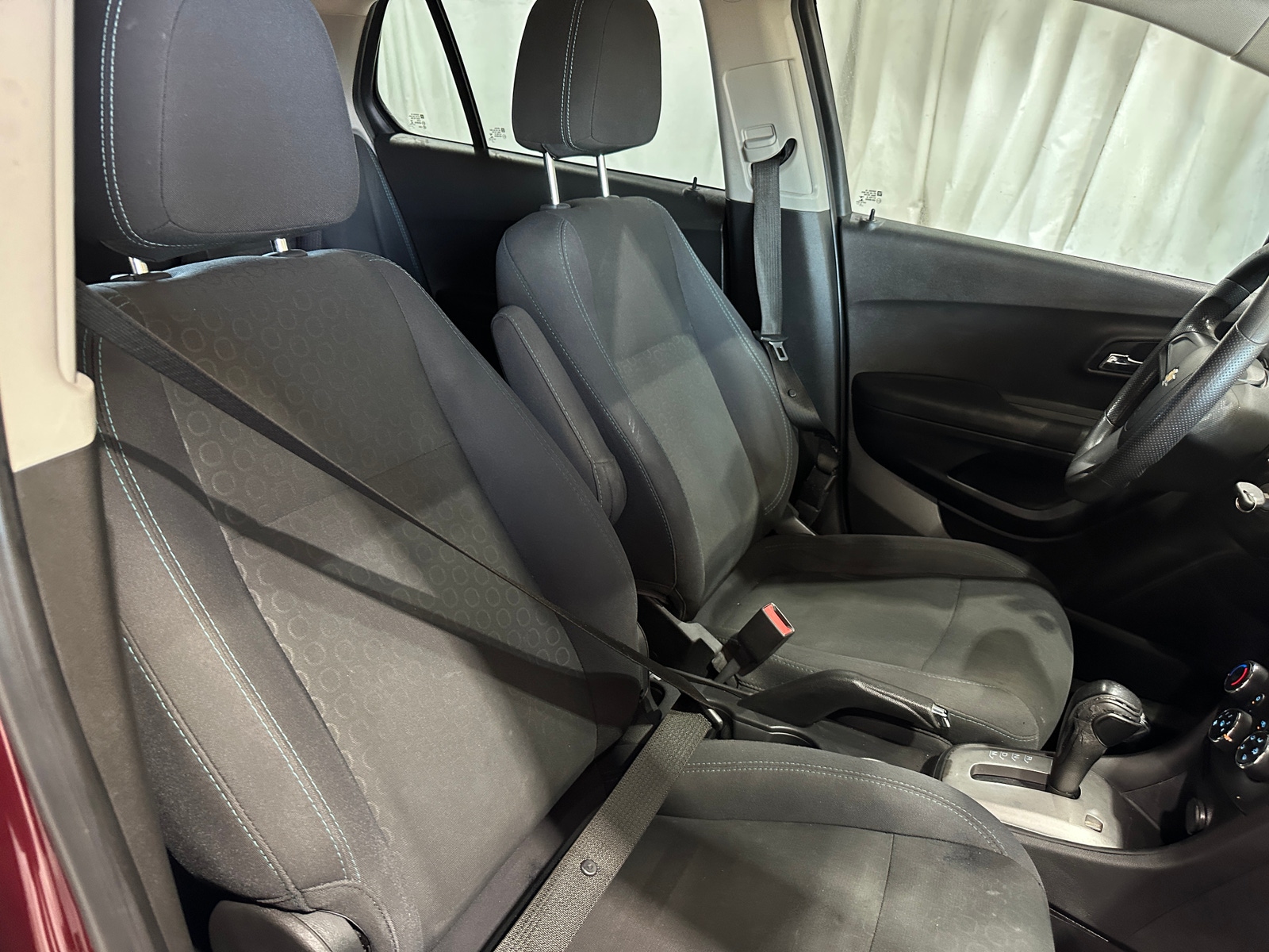 Thumbnail: 2016 Chevrolet Trax - 2