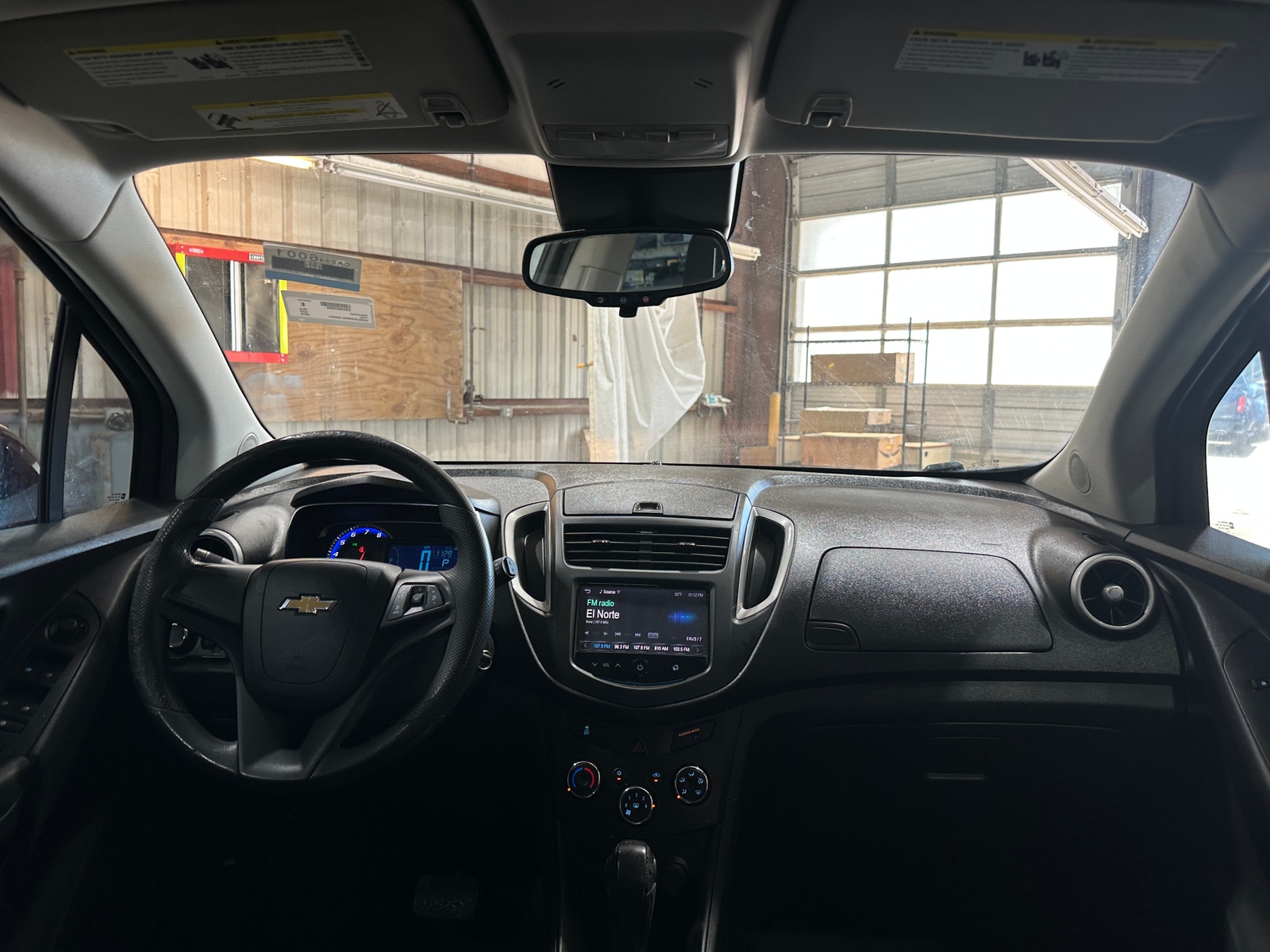 Thumbnail: 2016 Chevrolet Trax - 3