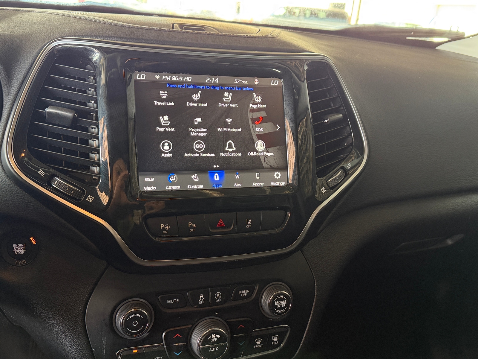 Thumbnail: 2021 Jeep Cherokee - 3