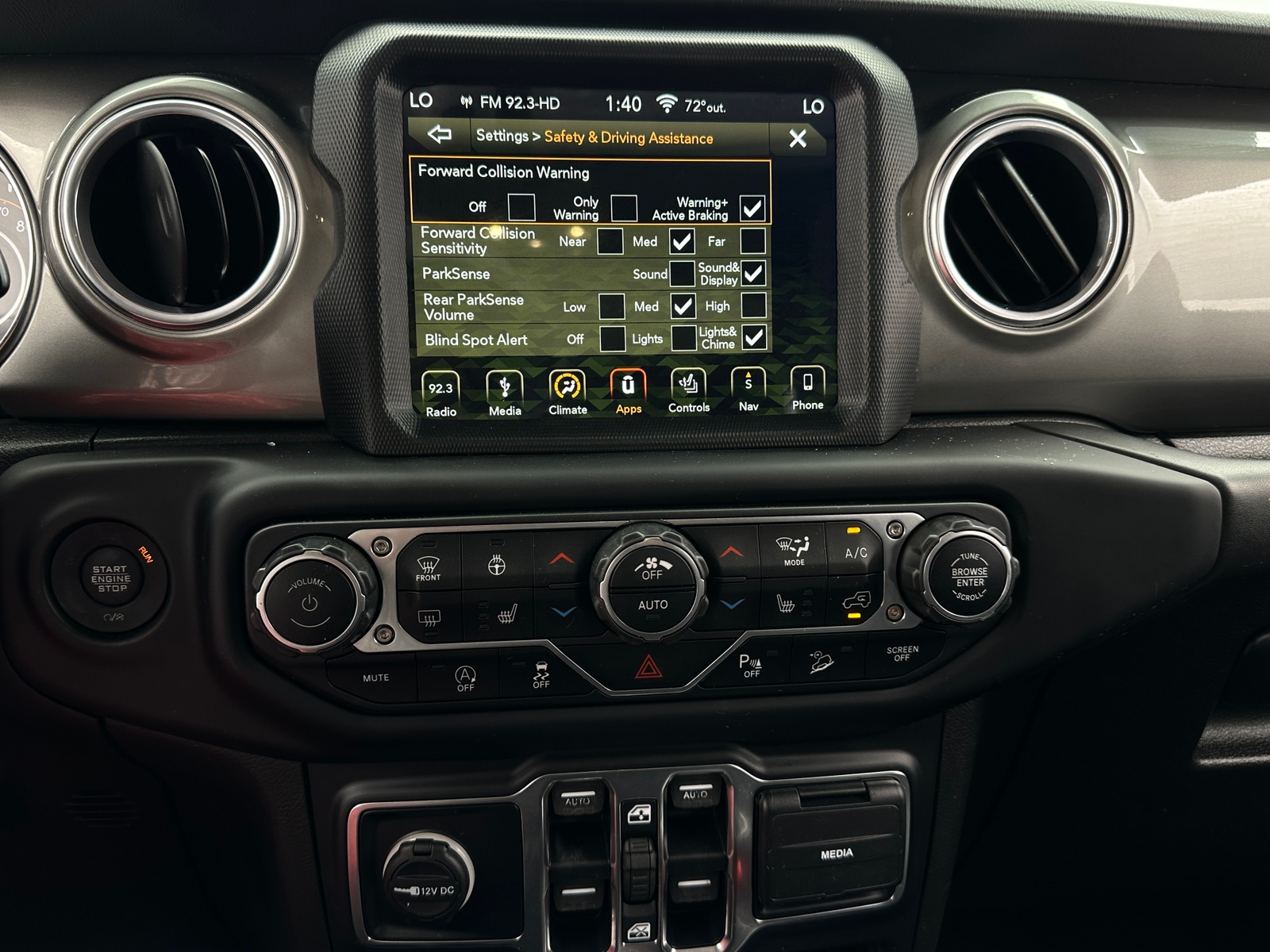 Thumbnail: 2019 Jeep Wrangler - 4