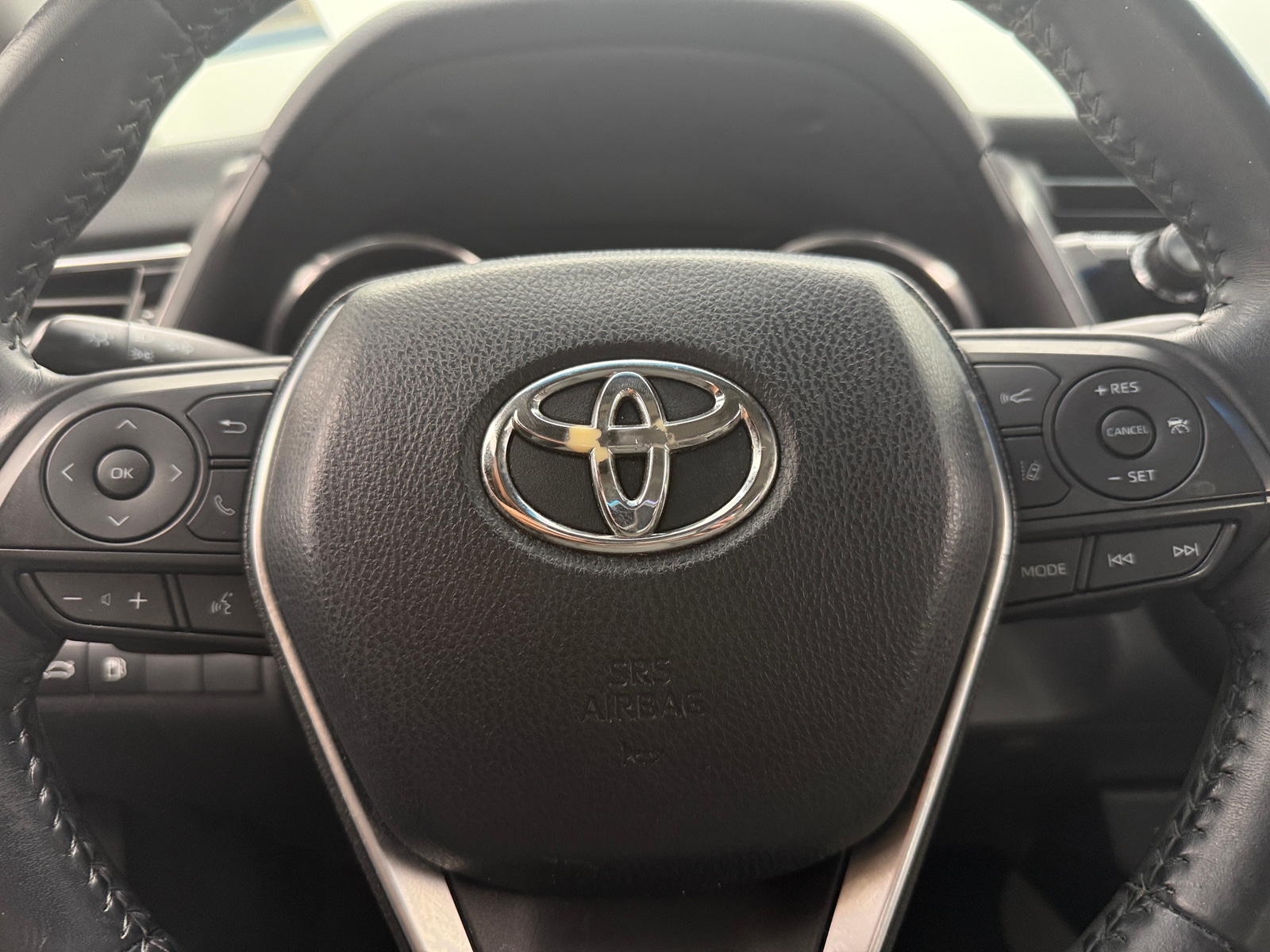 Thumbnail: 2018 Toyota Camry - 4