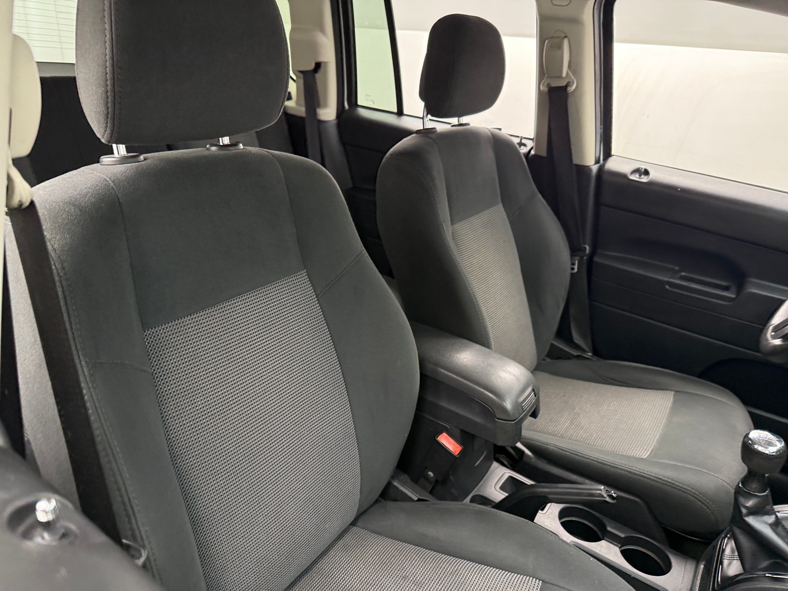 Thumbnail: 2016 Jeep Compass - 2