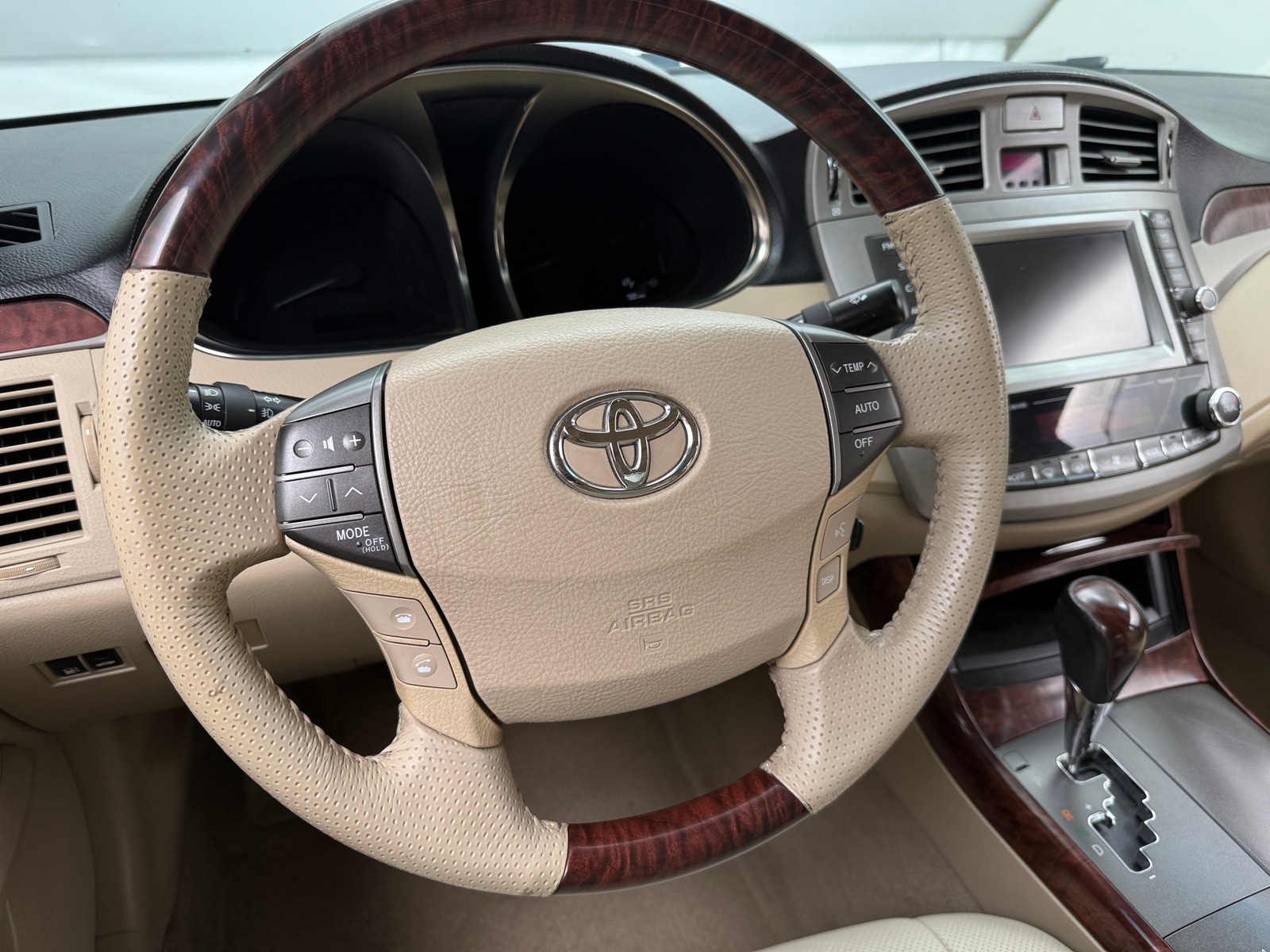 Thumbnail: 2012 Toyota Avalon - 5