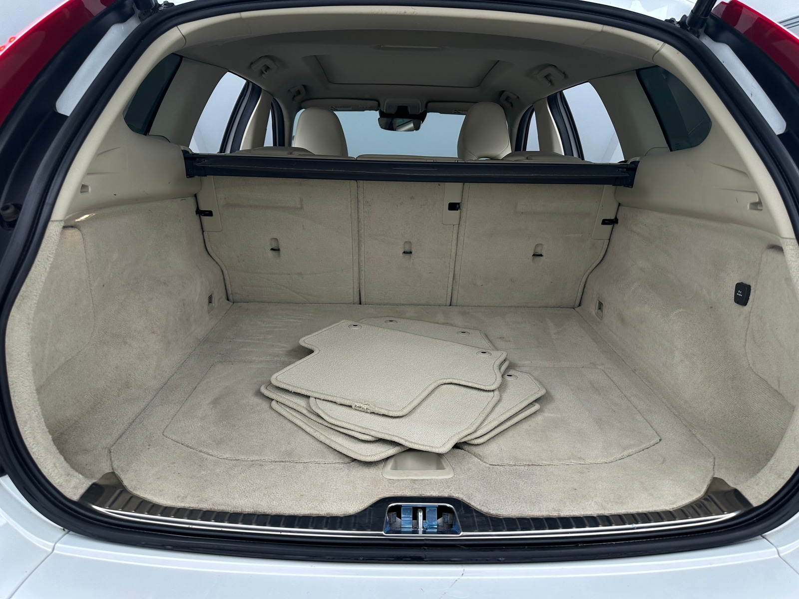 Thumbnail: 2016 Volvo XC60 - 7