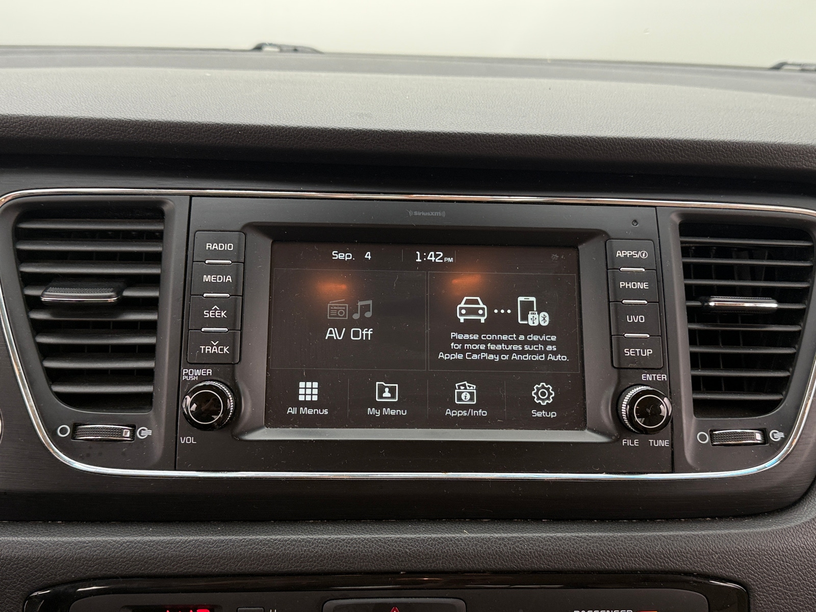 Thumbnail: 2017 Kia Sedona - 3