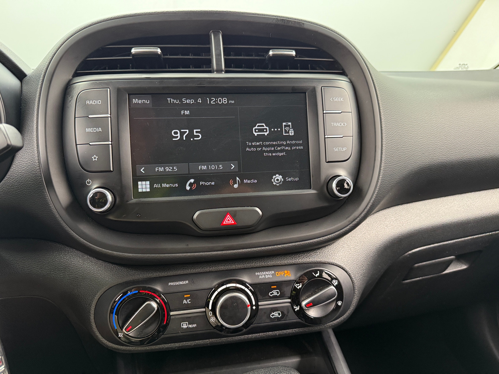 Thumbnail: 2023 Kia Soul - 4