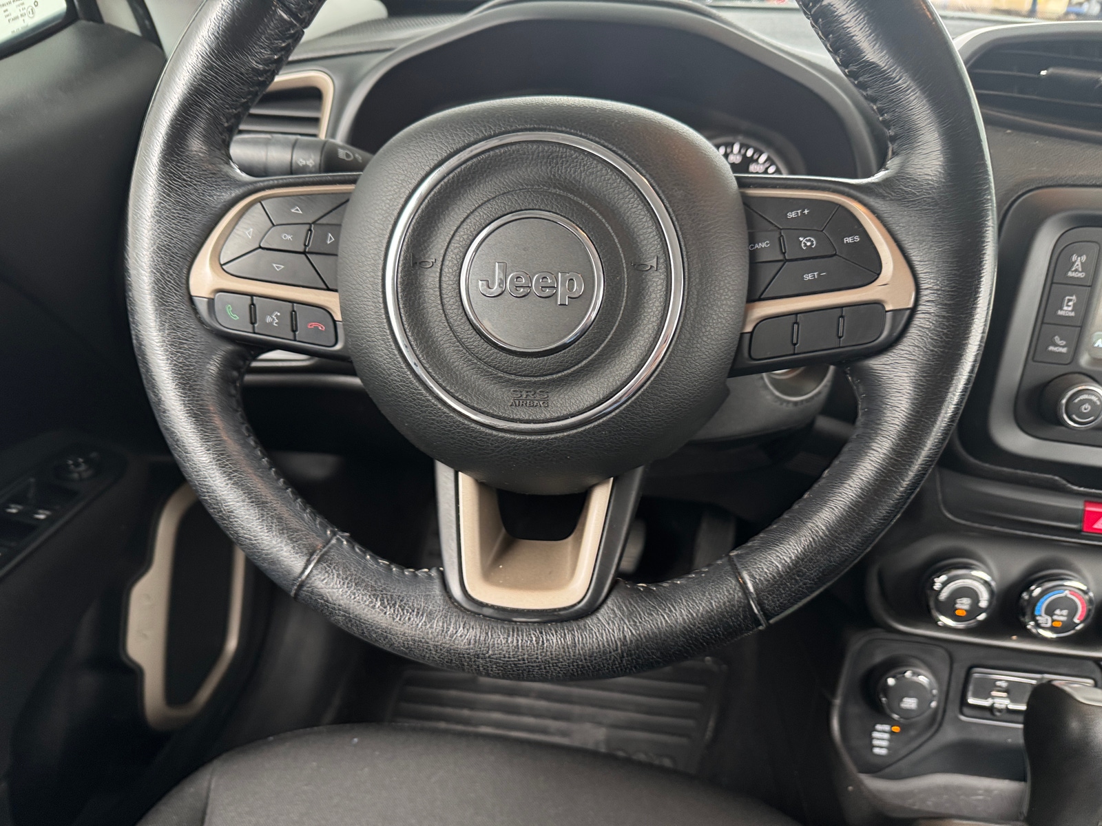 Thumbnail: 2017 Jeep Renegade - 5