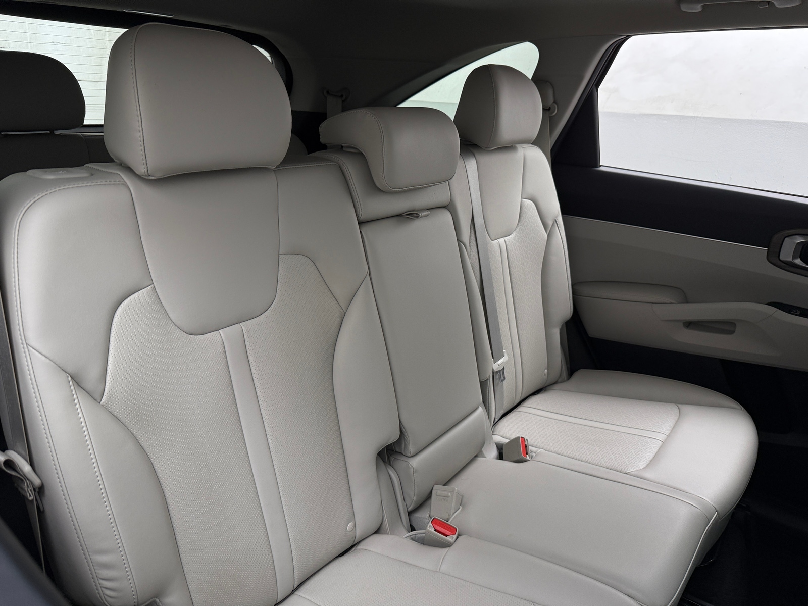 Thumbnail: 2022 Kia Sorento - 5