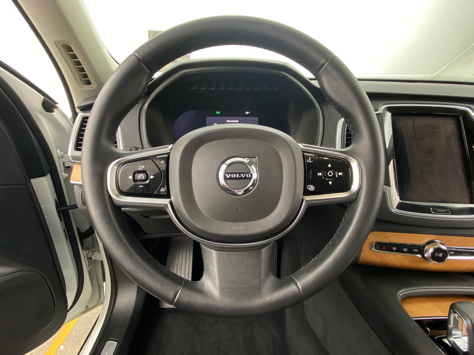 Thumbnail: 2024 Volvo XC90 - 4