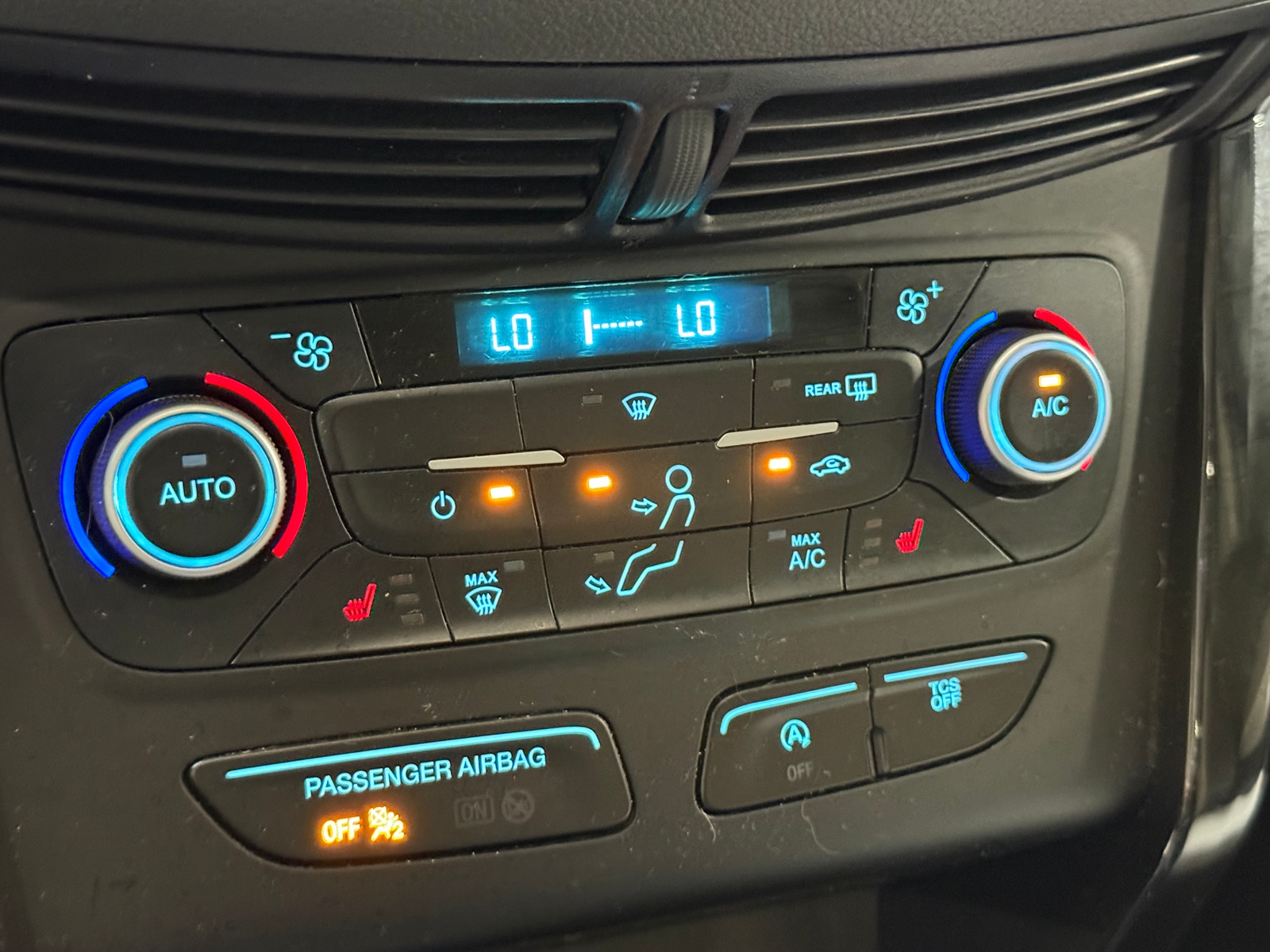 Thumbnail: 2019 Ford Escape - 3