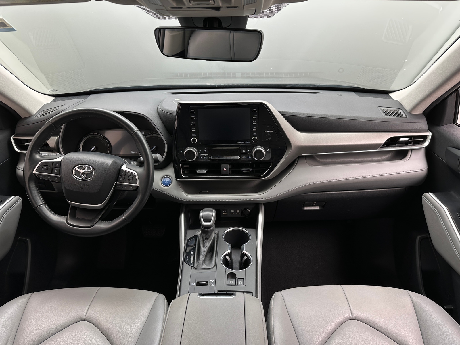 Thumbnail: 2022 Toyota Highlander - 2