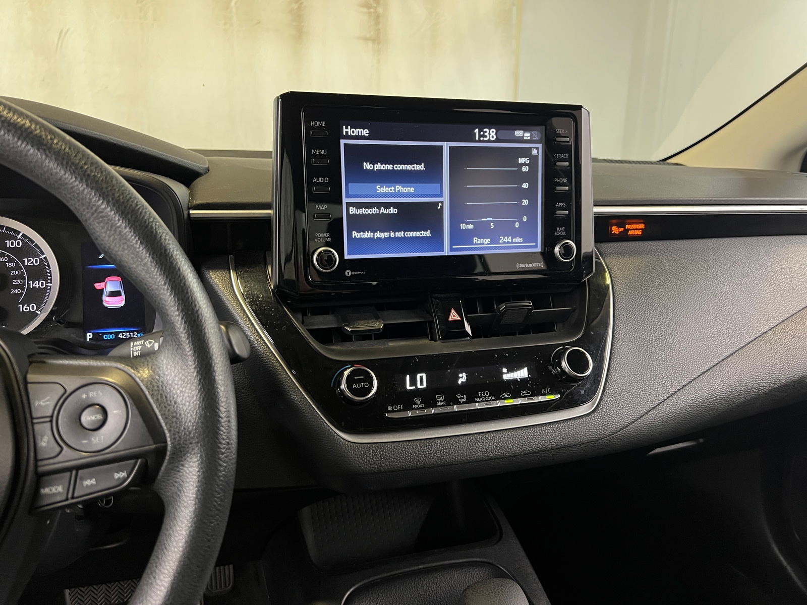 Thumbnail: 2022 Toyota Corolla - 4