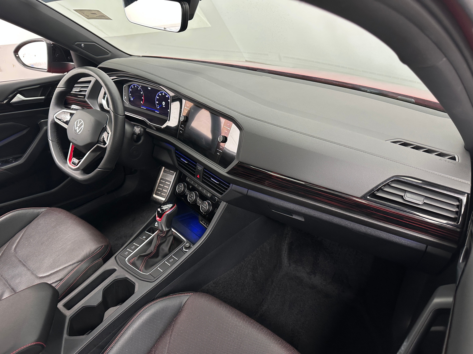 Thumbnail: 2022 Volkswagen Jetta - 2