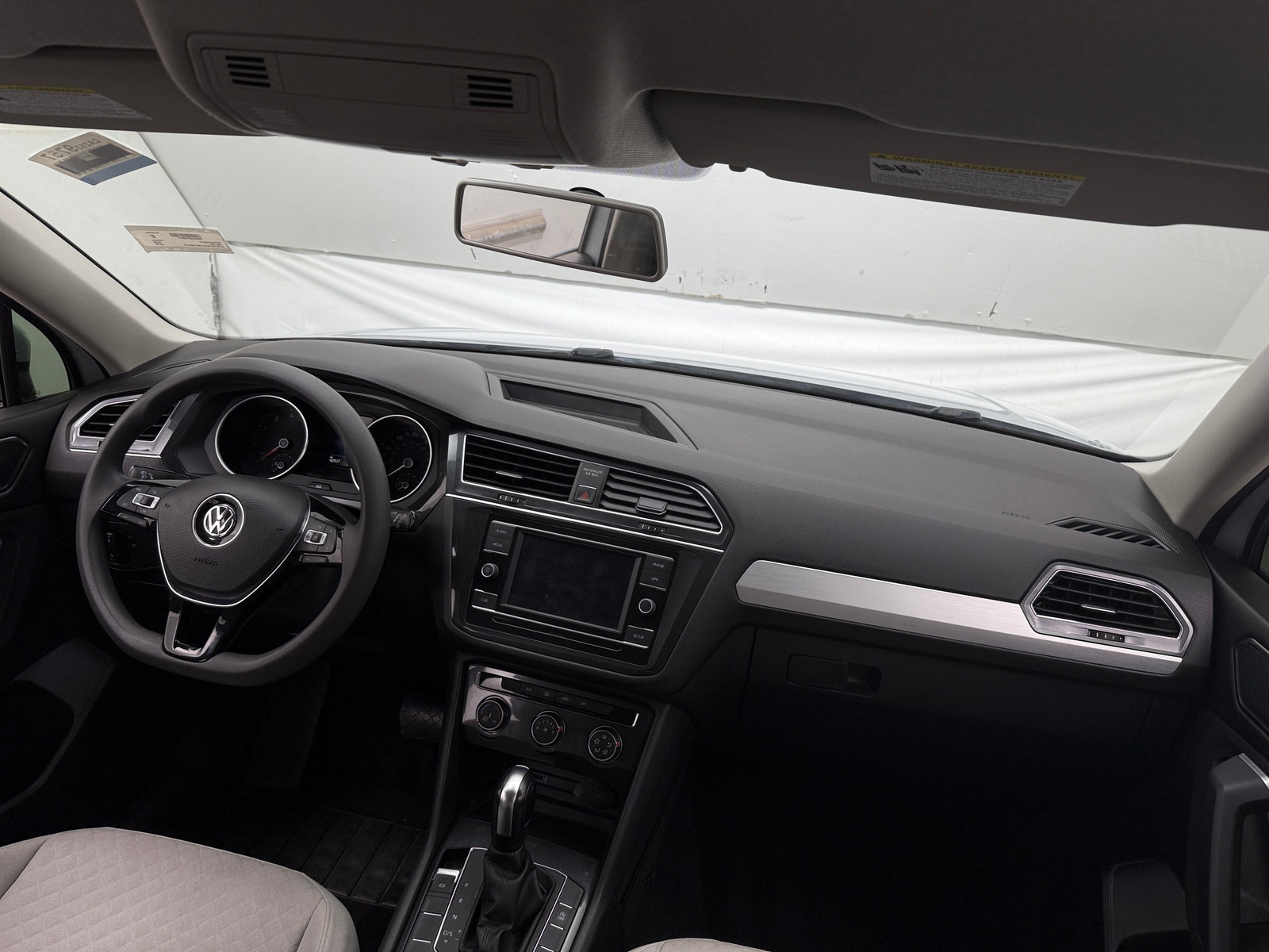 Thumbnail: 2018 Volkswagen Tiguan - 3