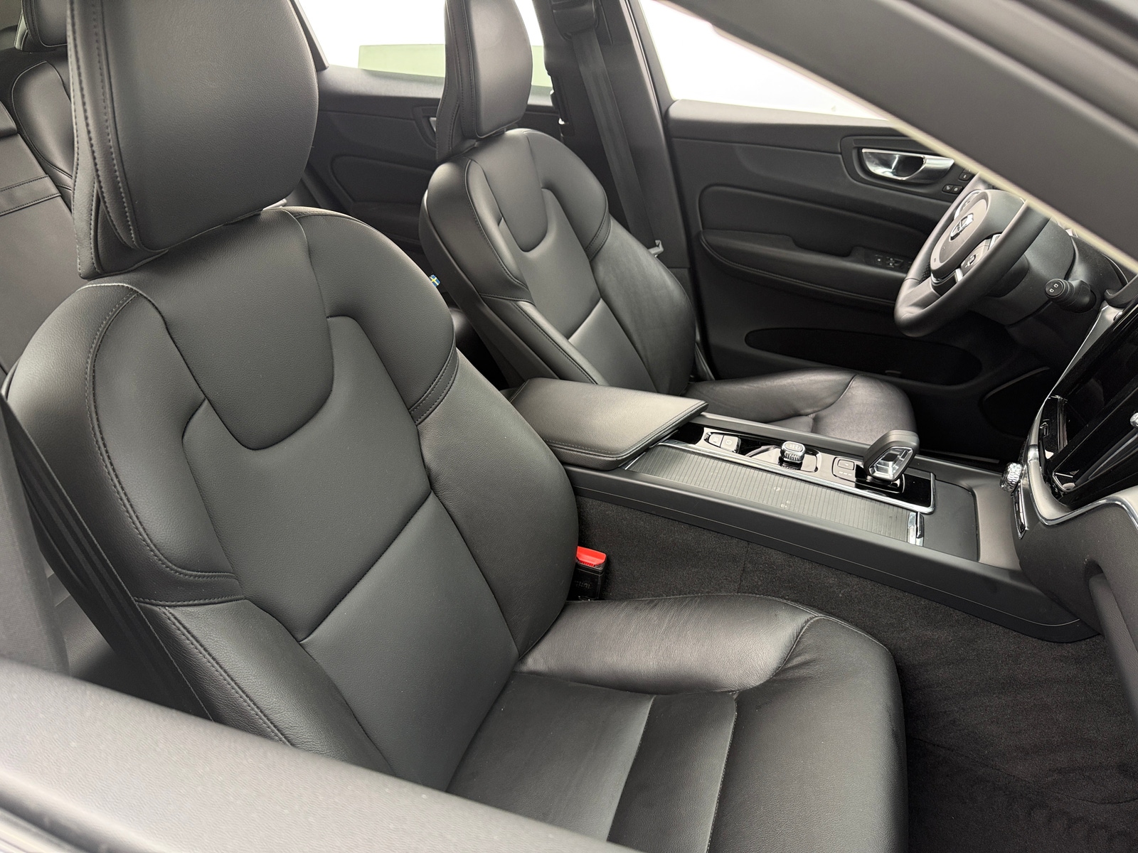 Thumbnail: 2023 Volvo XC60 - 2