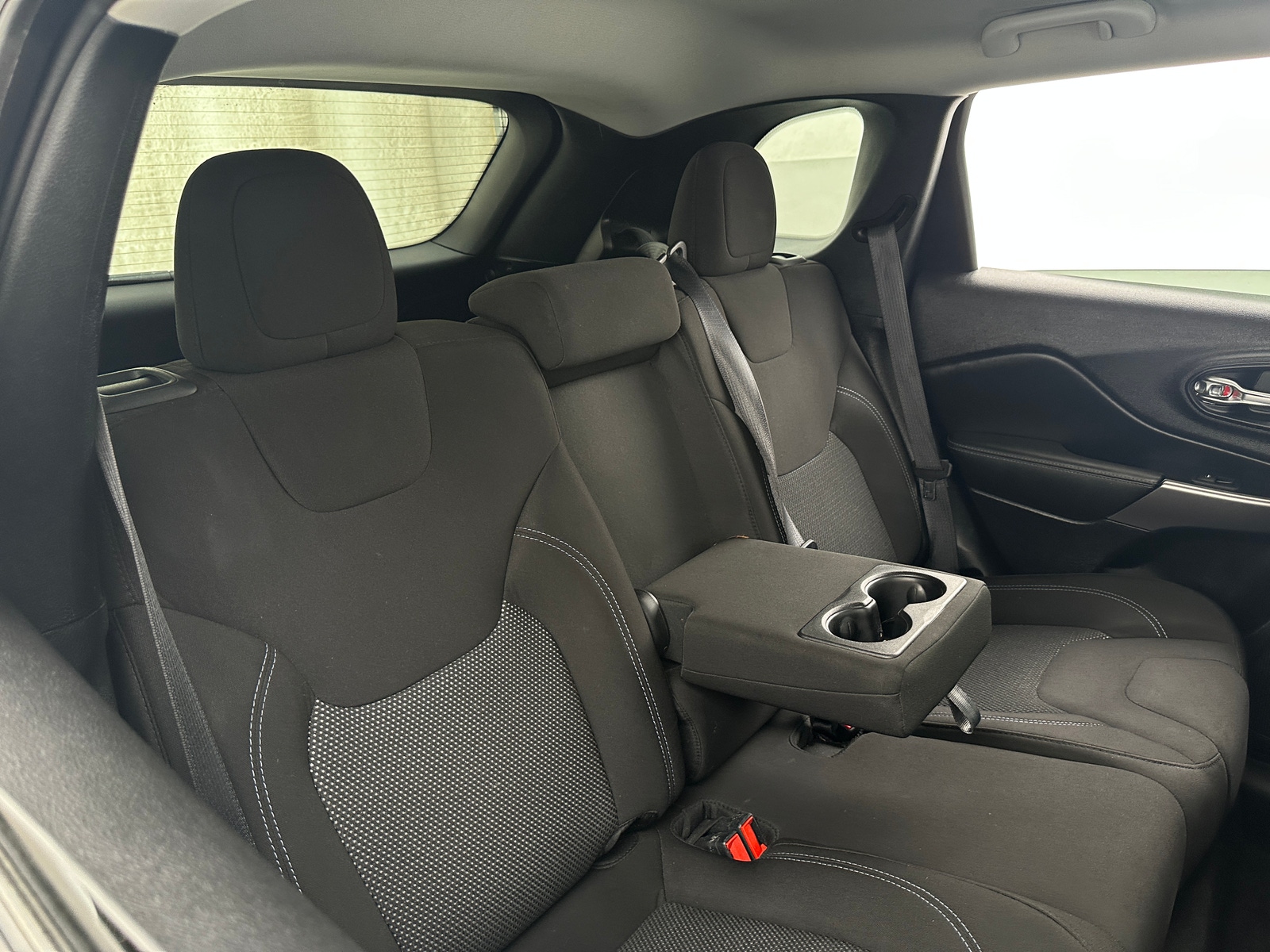 Thumbnail: 2021 Jeep Cherokee - 6