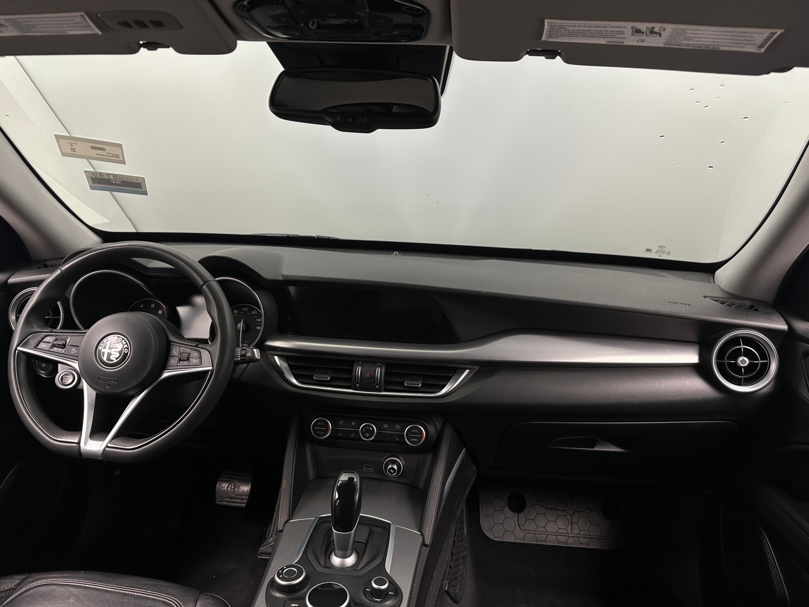 Thumbnail: 2018 Alfa Romeo Stelvio - 2