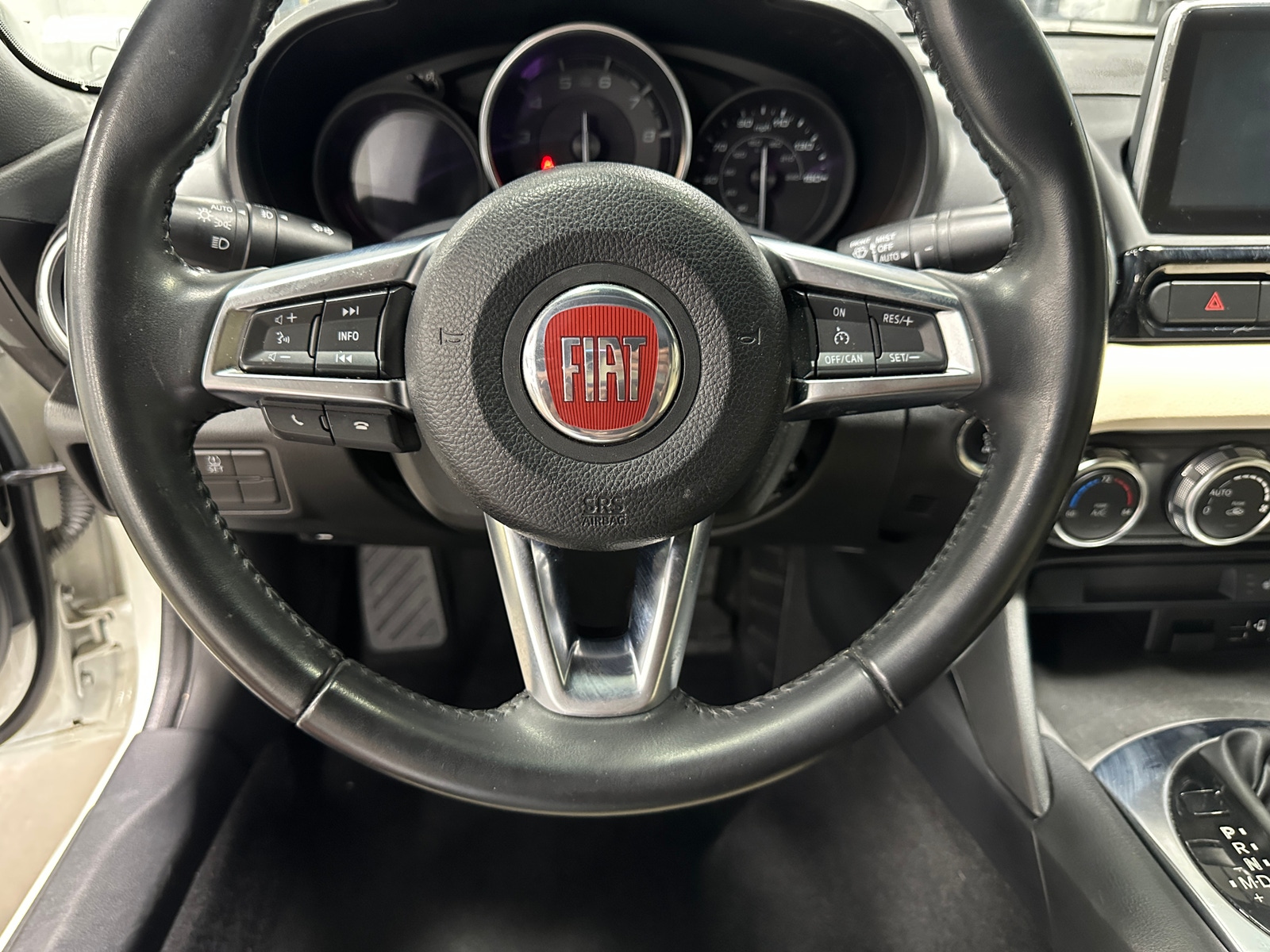 Thumbnail: 2019 Fiat 124 Spider - 4