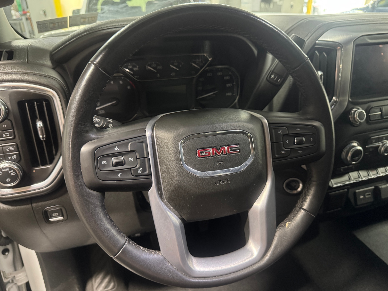 Thumbnail: 2022 GMC Sierra 1500 - 5