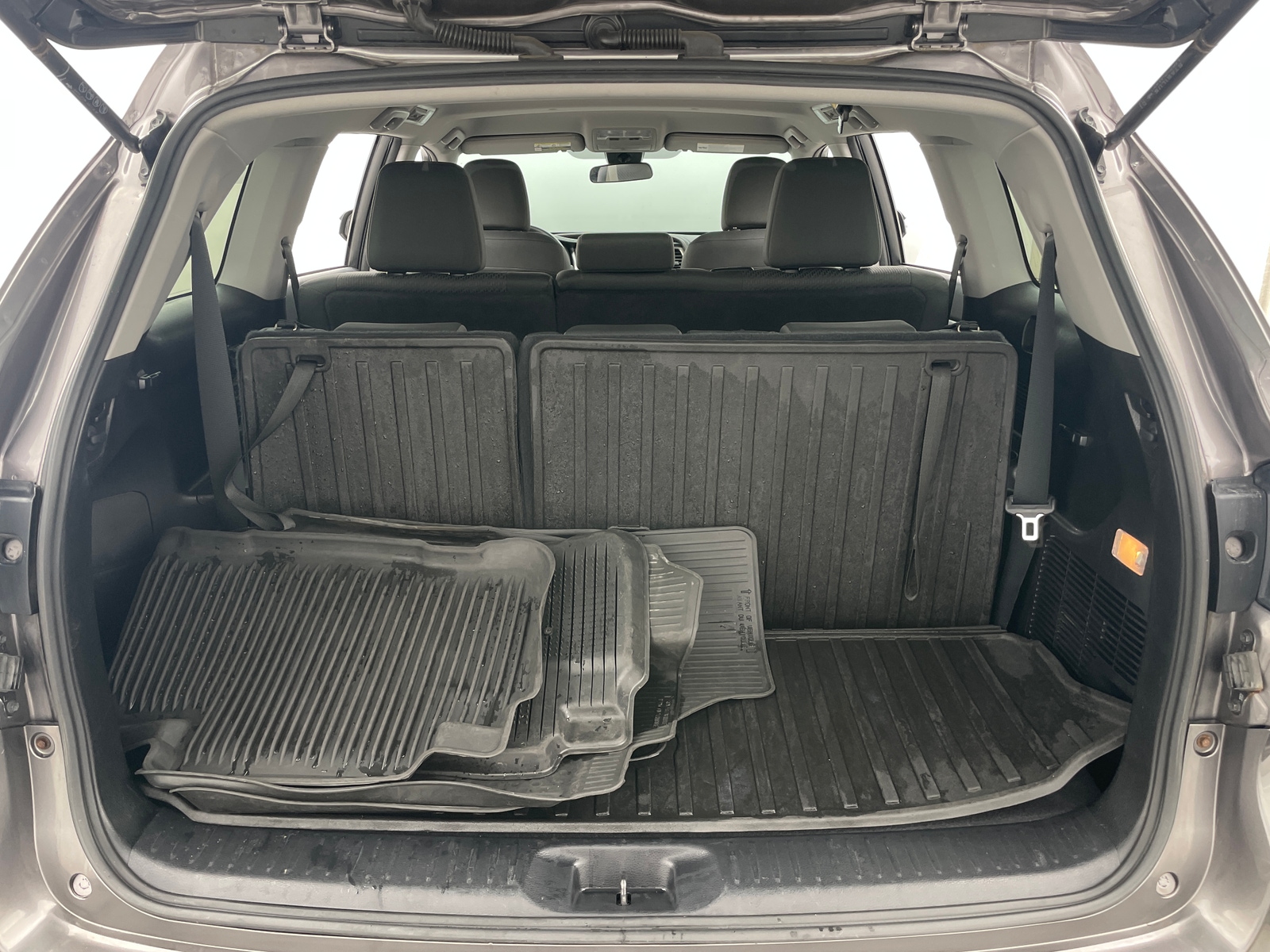 Thumbnail: 2017 Toyota Highlander - 7