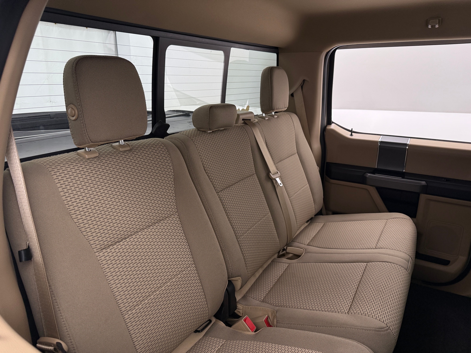 Thumbnail: 2018 Ford Econoline - 6