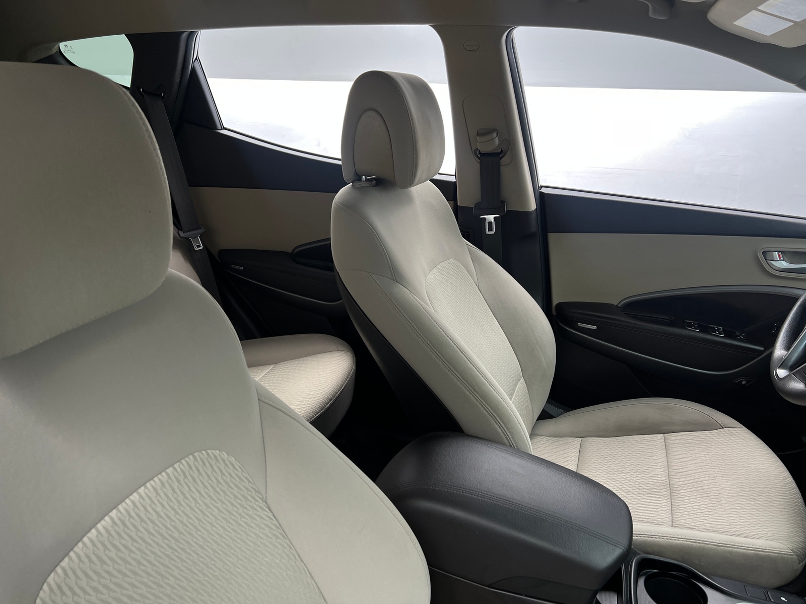 Thumbnail: 2018 Hyundai Santa Fe - 2