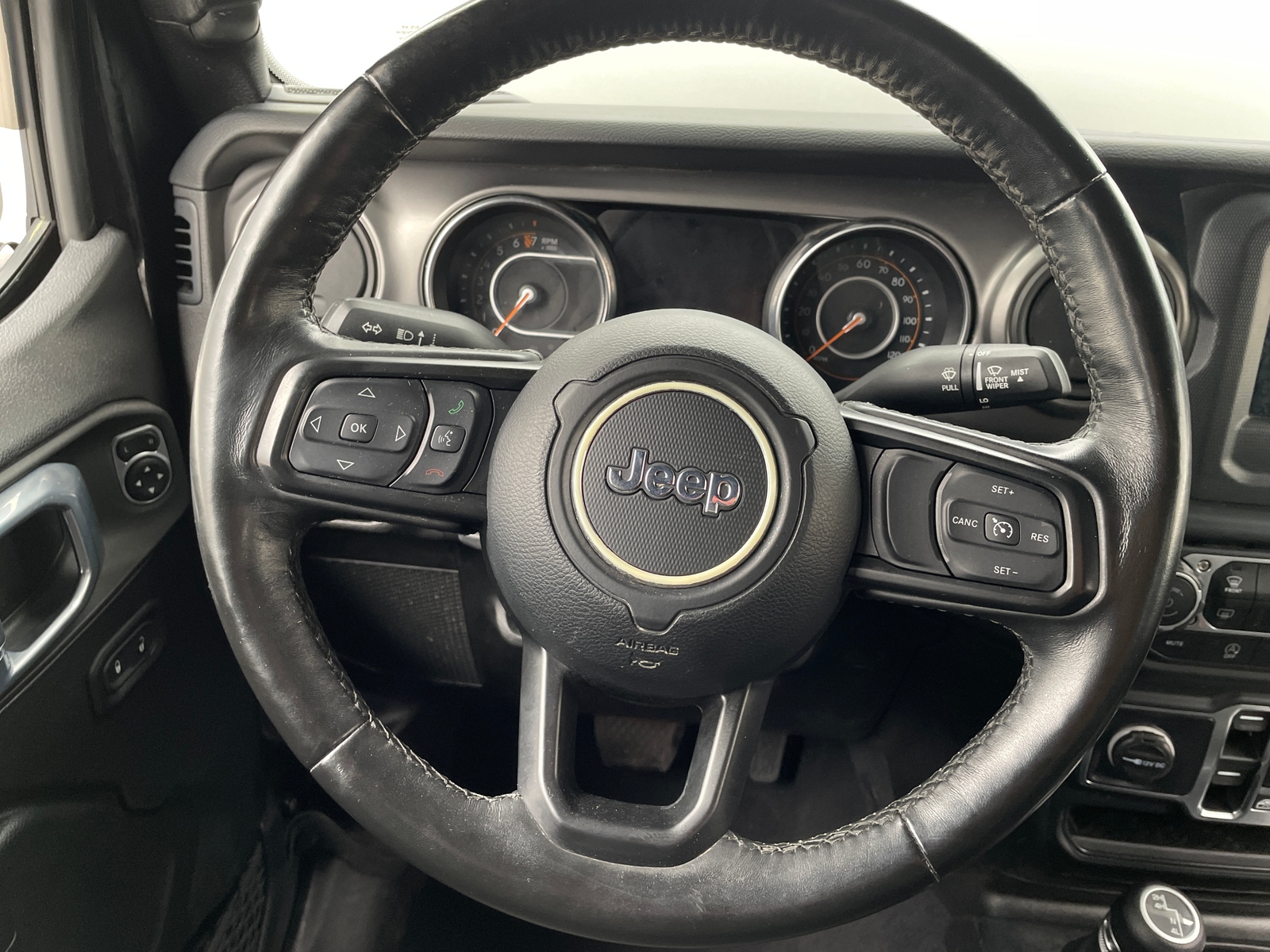 Thumbnail: 2021 Jeep Gladiator - 5