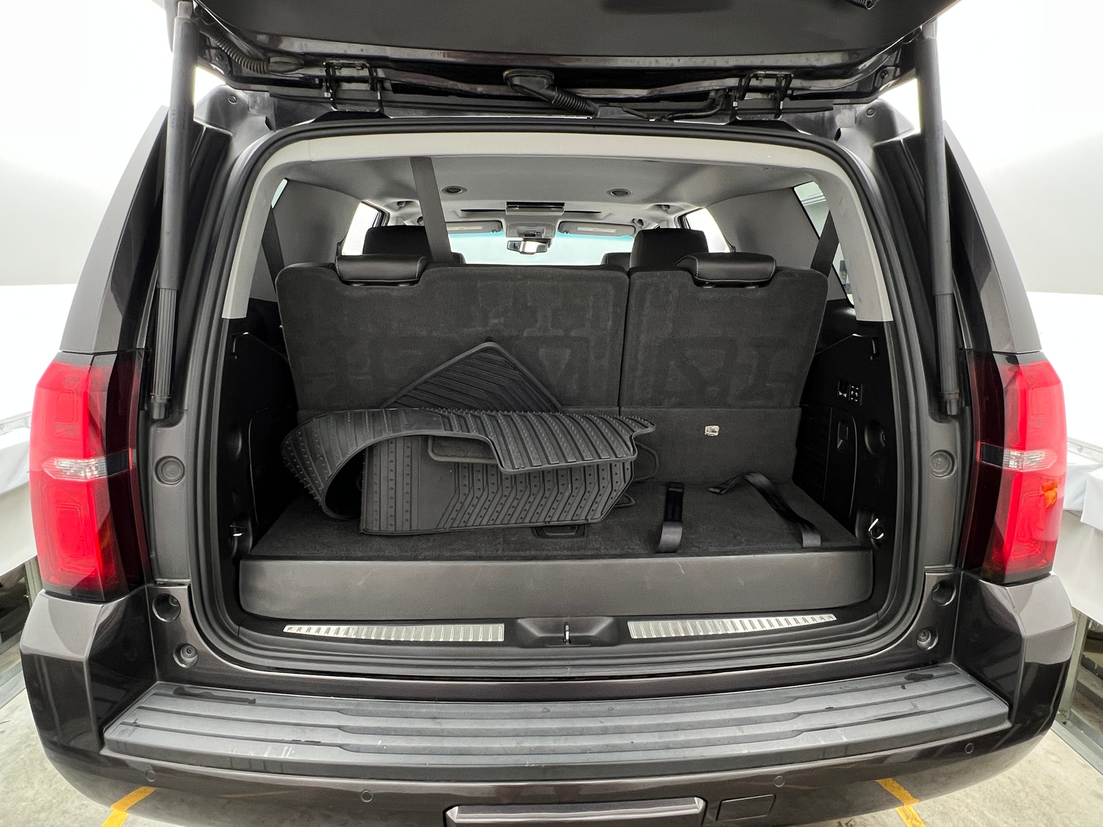 Thumbnail: 2018 Chevrolet Tahoe - 6