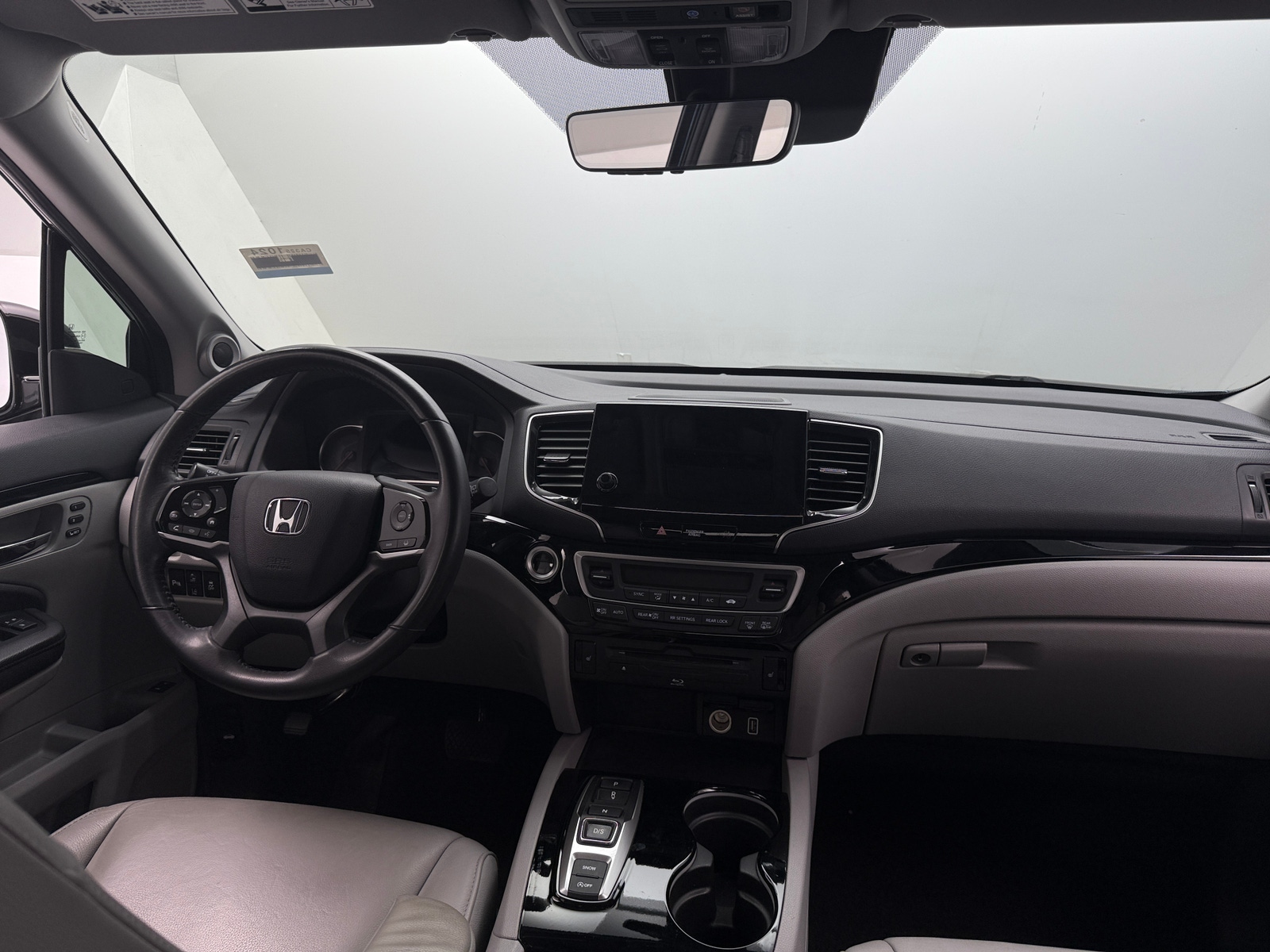 Thumbnail: 2019 Honda Pilot - 2