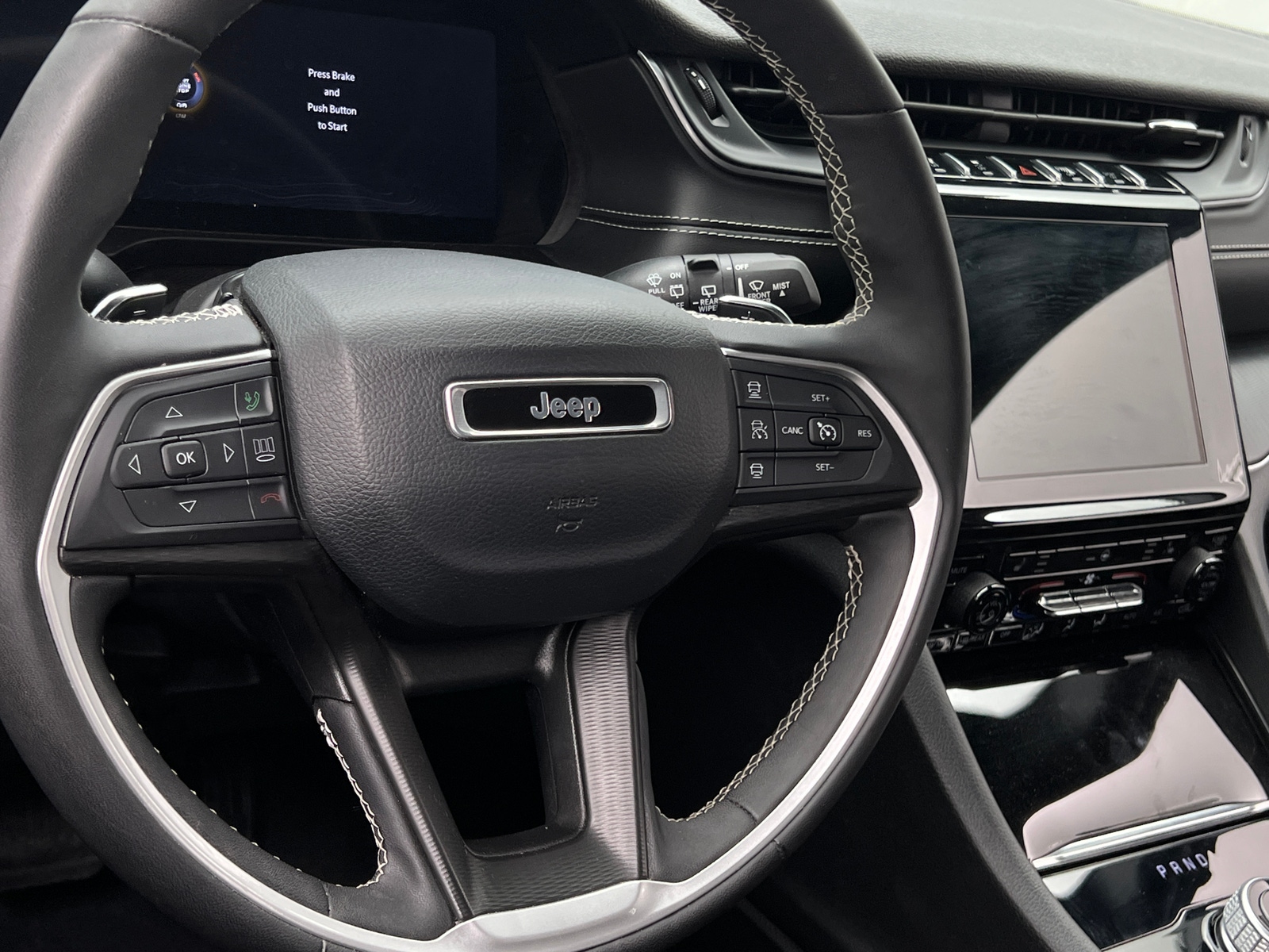 Thumbnail: 2024 Jeep Grand Cherokee L - 4