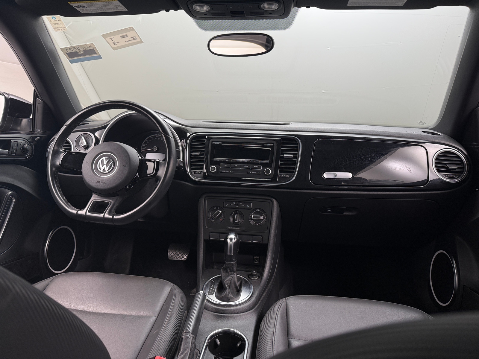 Thumbnail: 2013 Volkswagen Beetle - 3