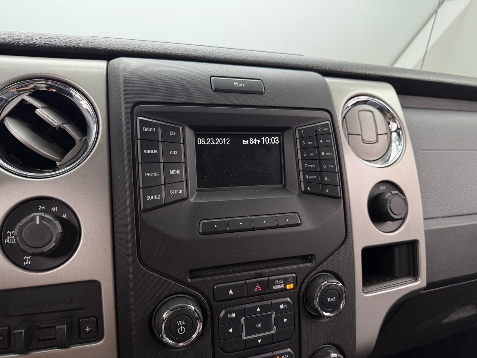 Thumbnail: 2013 Ford Econoline - 4