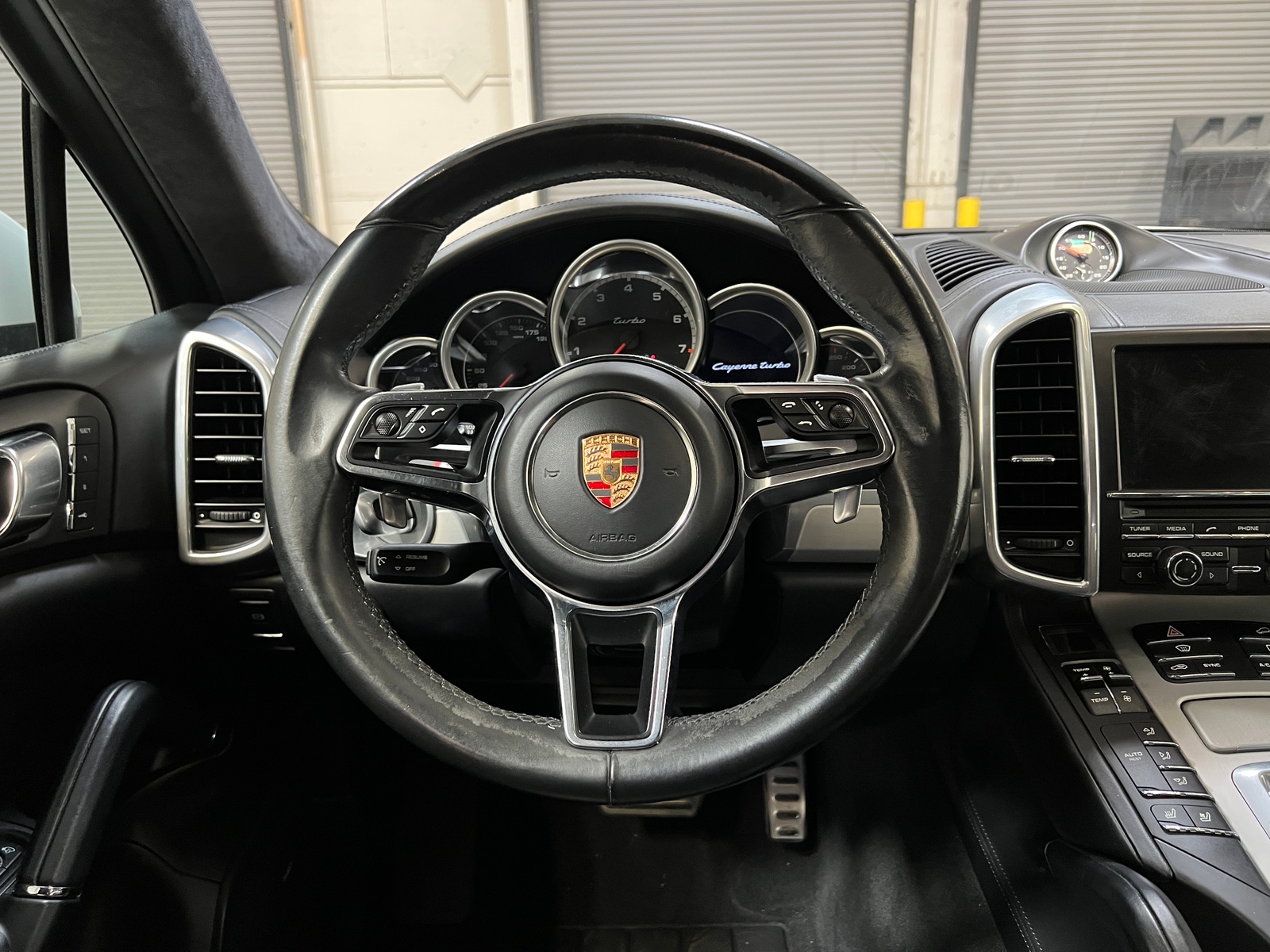 Thumbnail: 2015 Porsche Cayenne - 4