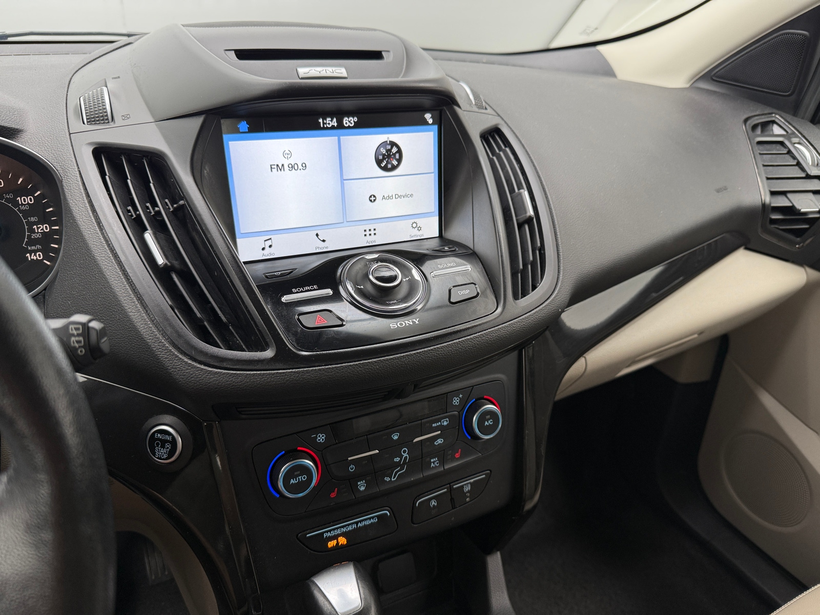 Thumbnail: 2017 Ford Escape - 3