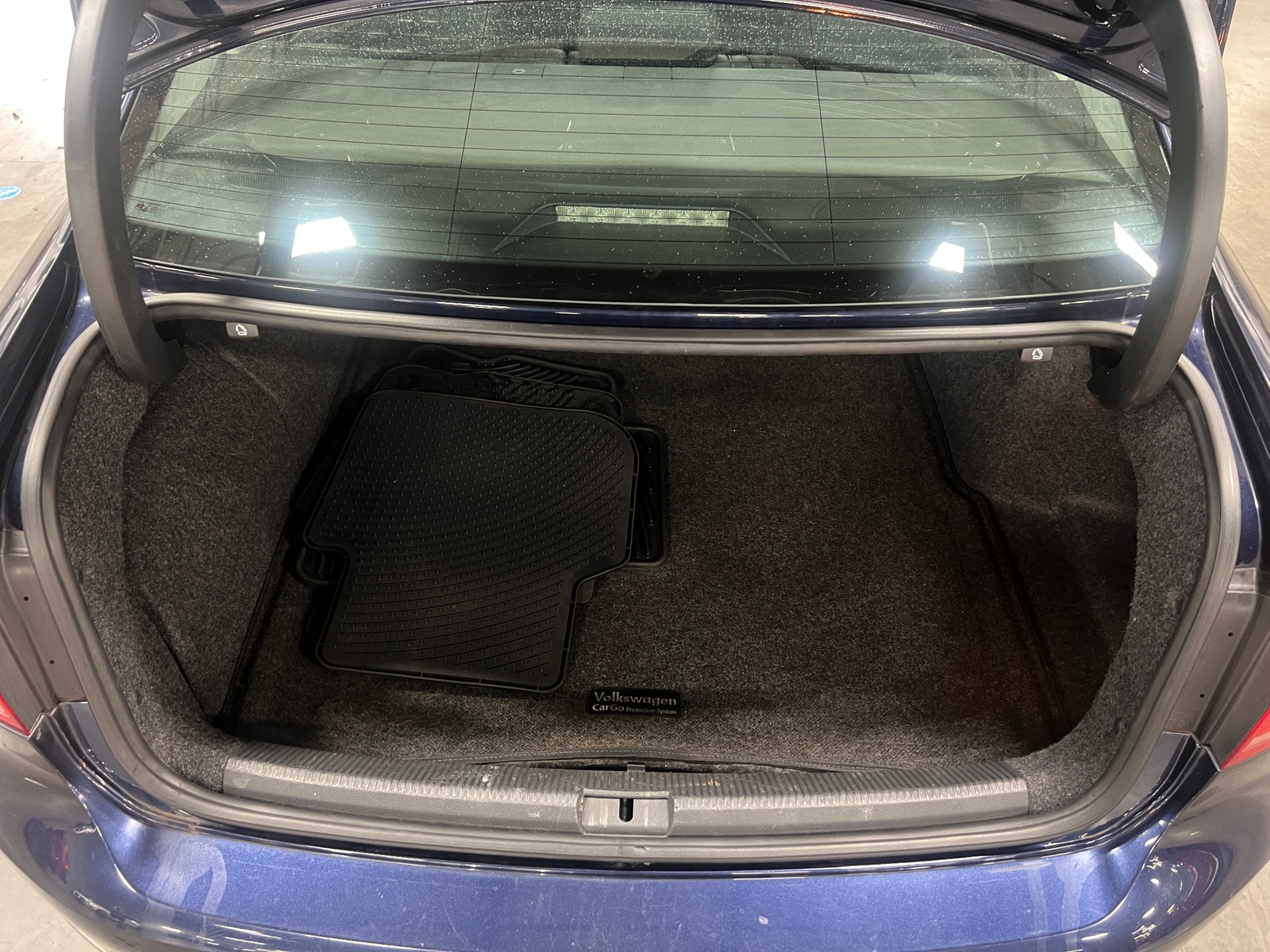 Thumbnail: 2014 Volkswagen Passat - 6