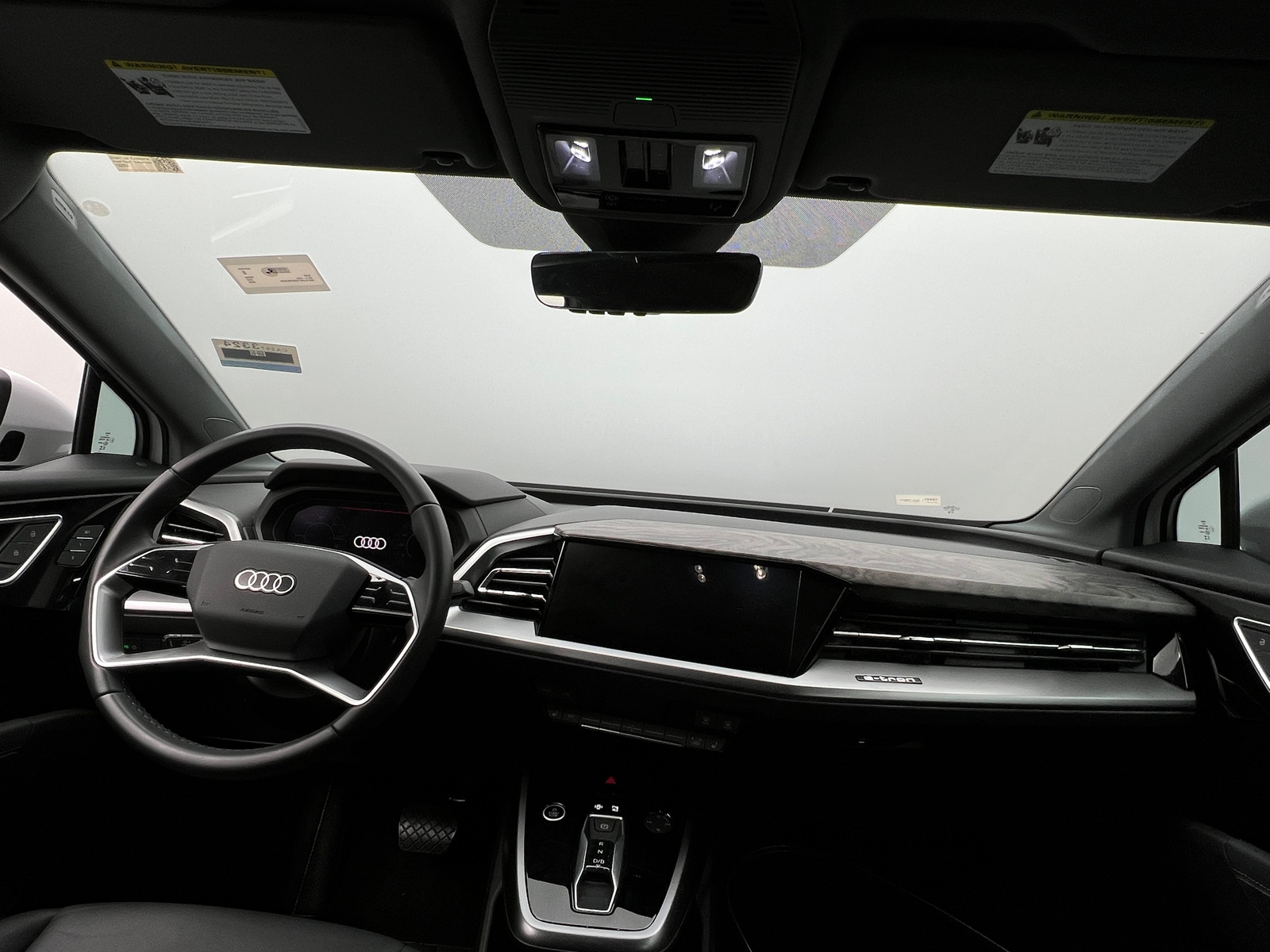 Thumbnail: 2024 Audi Q4 e-tron - 2