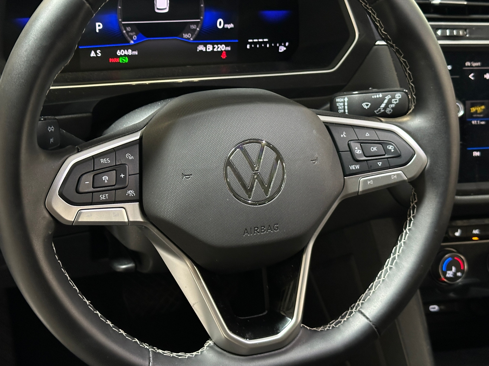 Thumbnail: 2024 Volkswagen Tiguan - 5