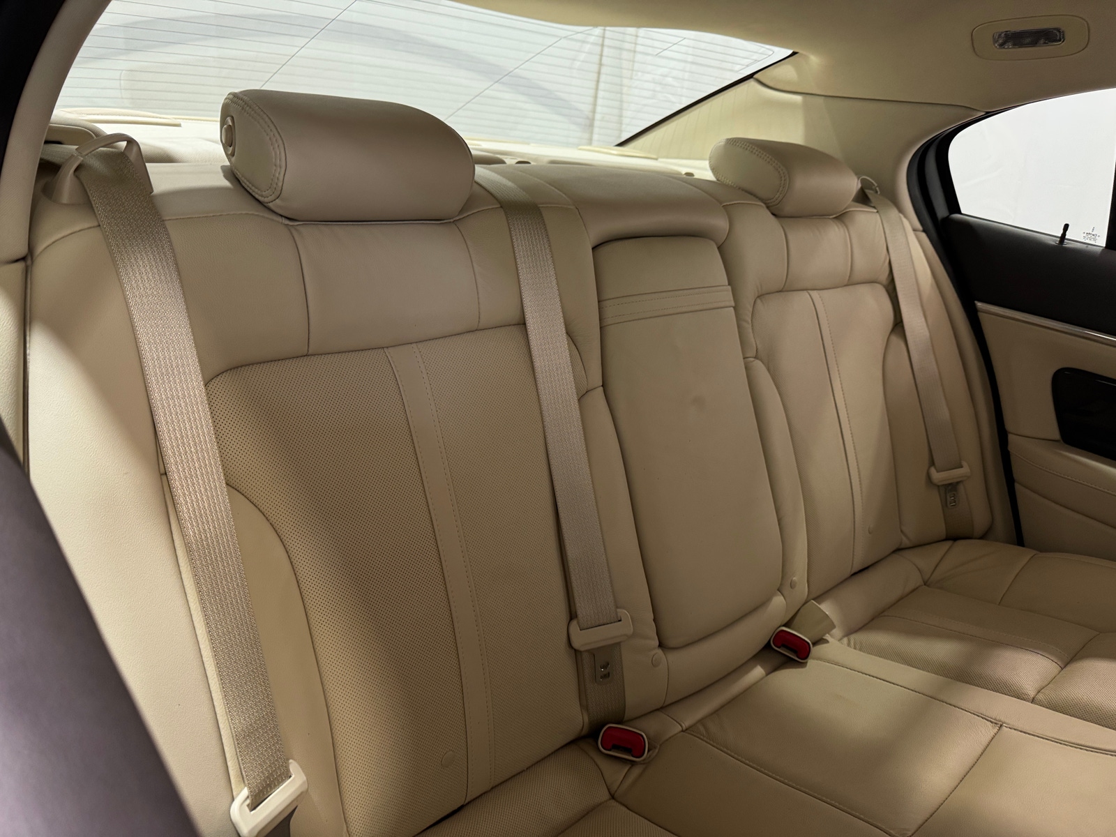 Thumbnail: 2015 Lincoln MKS - 5