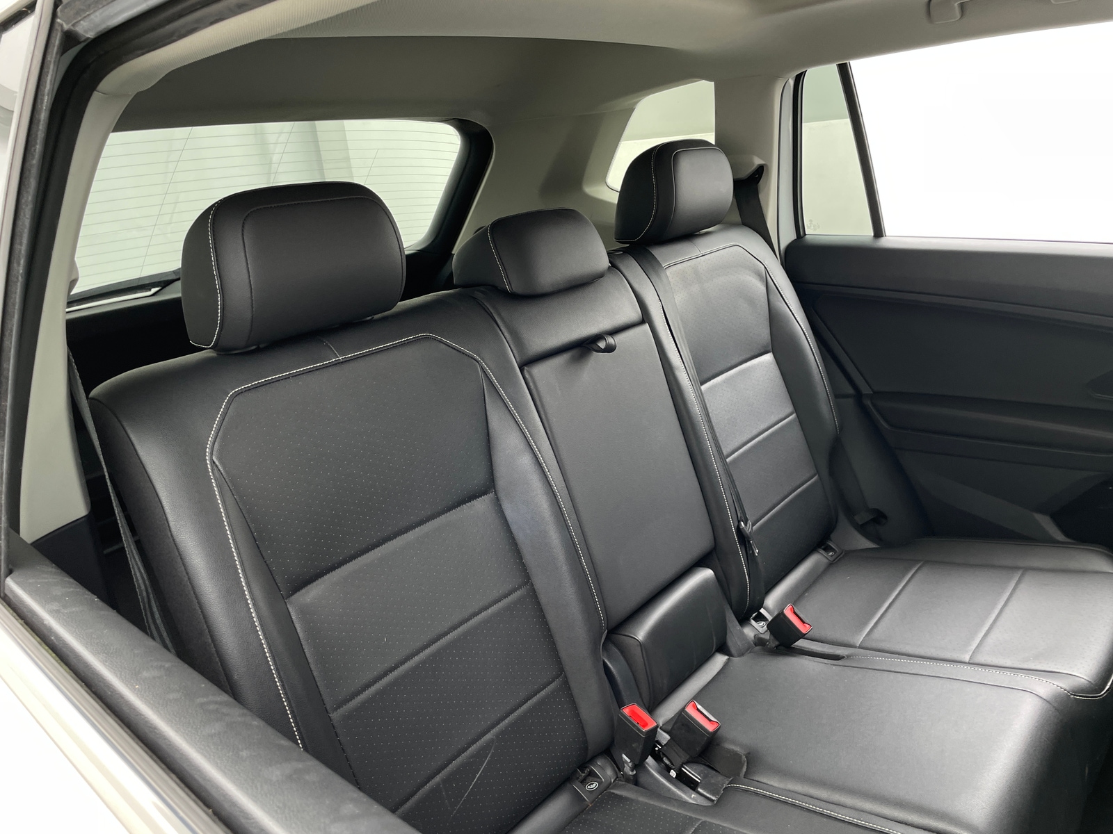 Thumbnail: 2021 Volkswagen Tiguan - 5