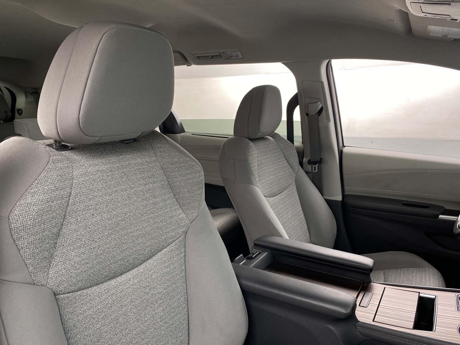 Thumbnail: 2021 Toyota Sienna - 2