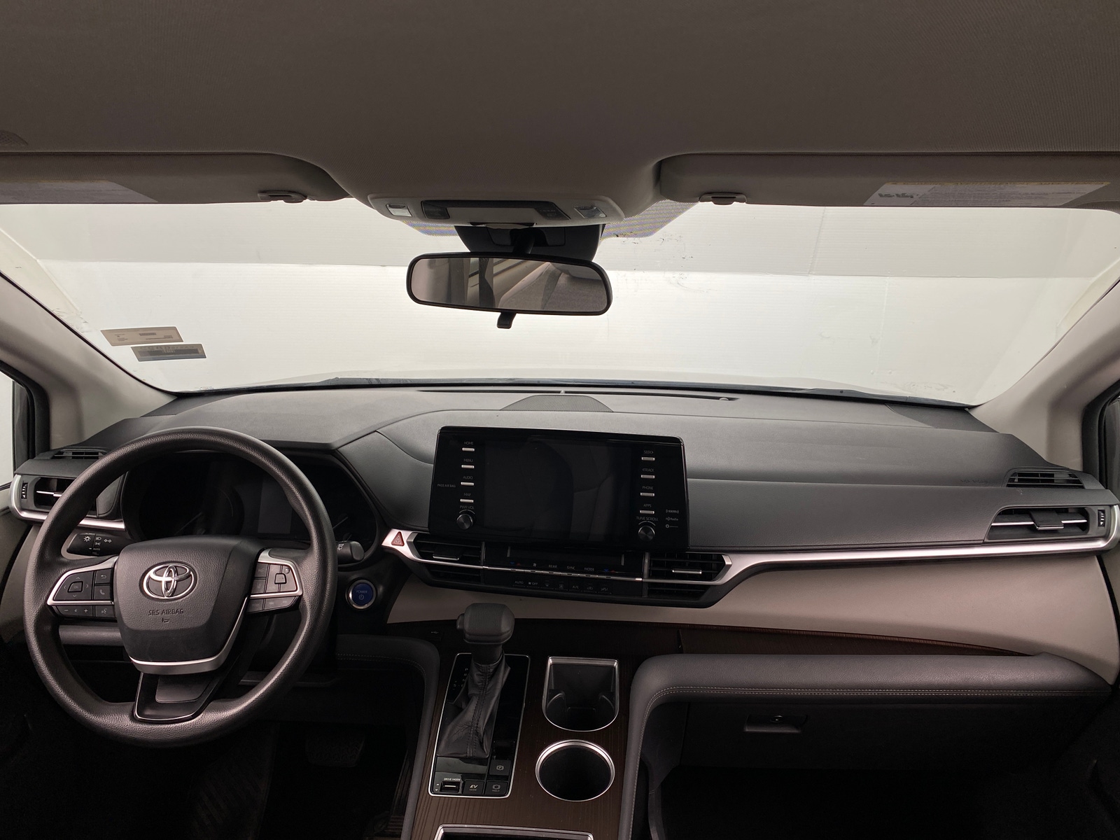 Thumbnail: 2021 Toyota Sienna - 3