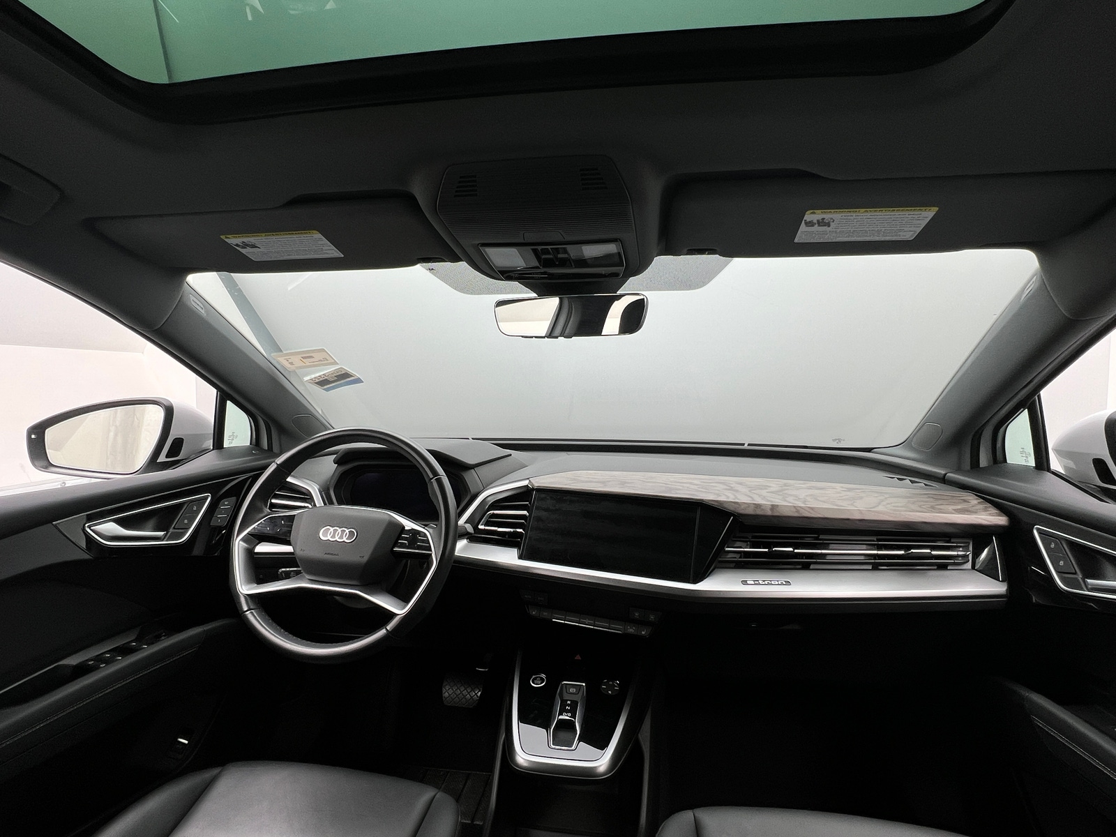 Thumbnail: 2024 Audi Q4 e-tron - 2