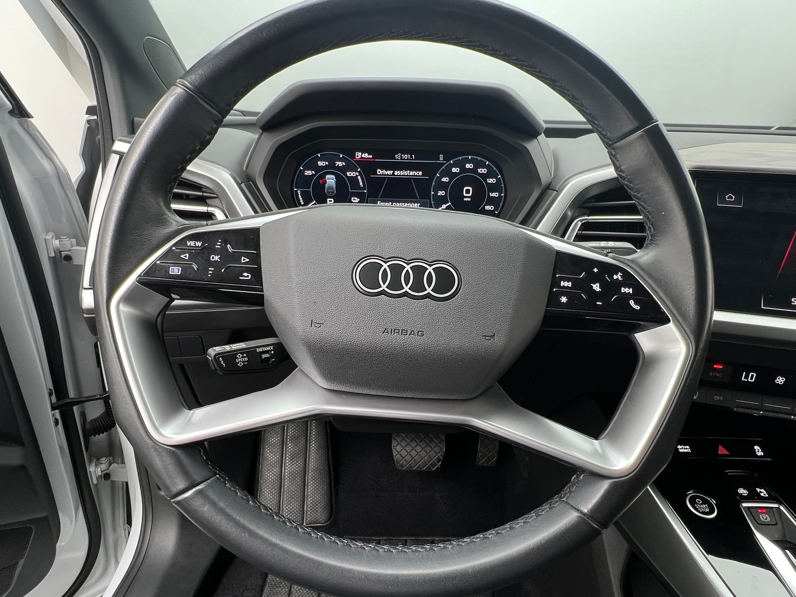 Thumbnail: 2024 Audi Q4 e-tron - 4