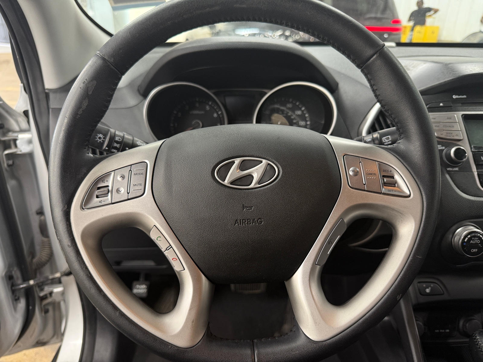 Thumbnail: 2013 Hyundai Tucson - 4